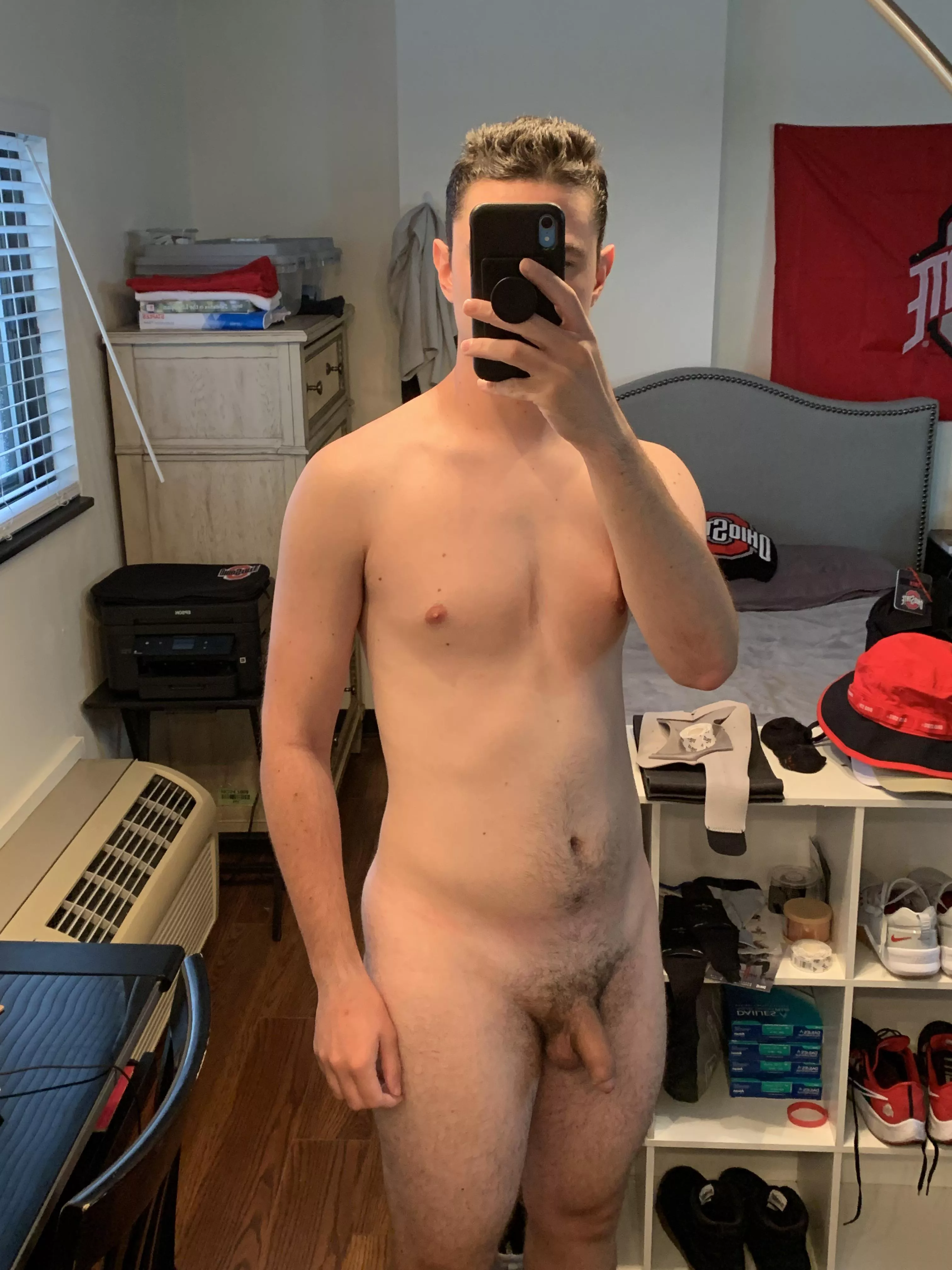 21M 6’0” 185lbs - first time posting, always felt insecure about myself posted by Maximus_au_Mediocris