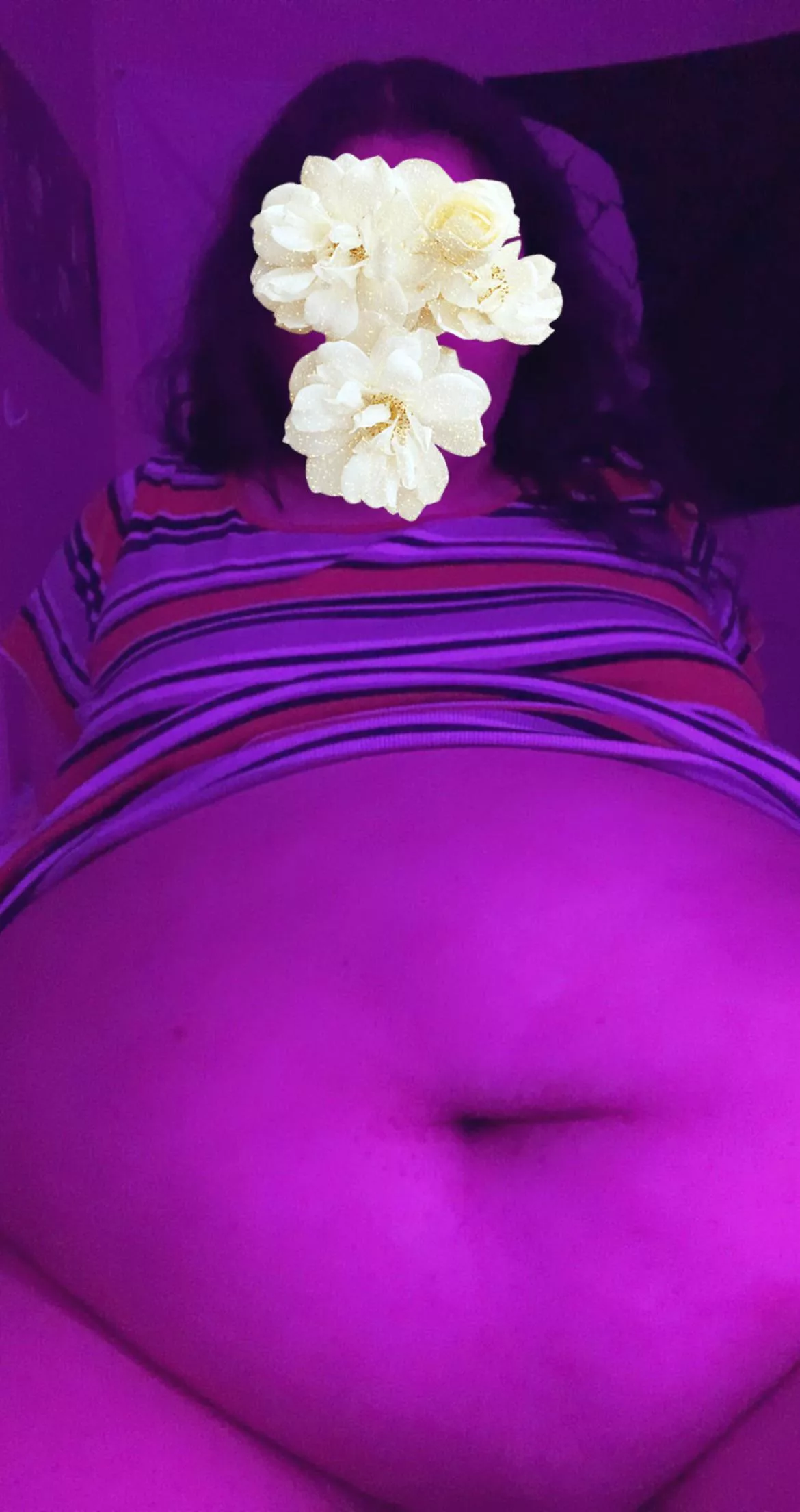 (22F) When your belly doesn’t fit in the frame 😳💛 posted by SSBBWDulce