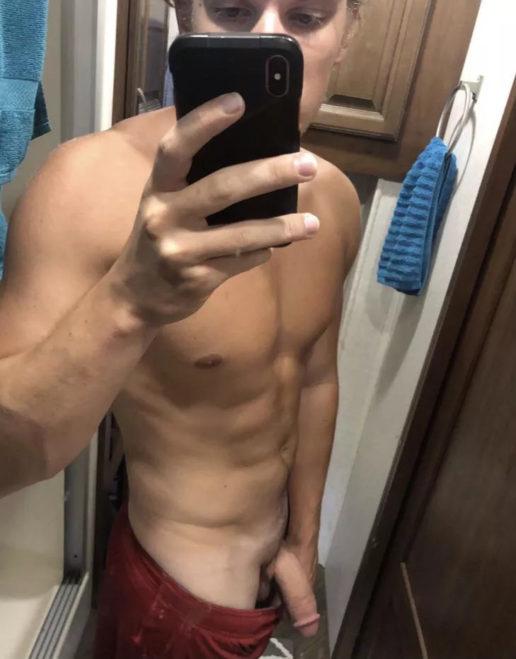 23 college athlete. Experienced asf and seeking new subs. HMU posted by munstahdick