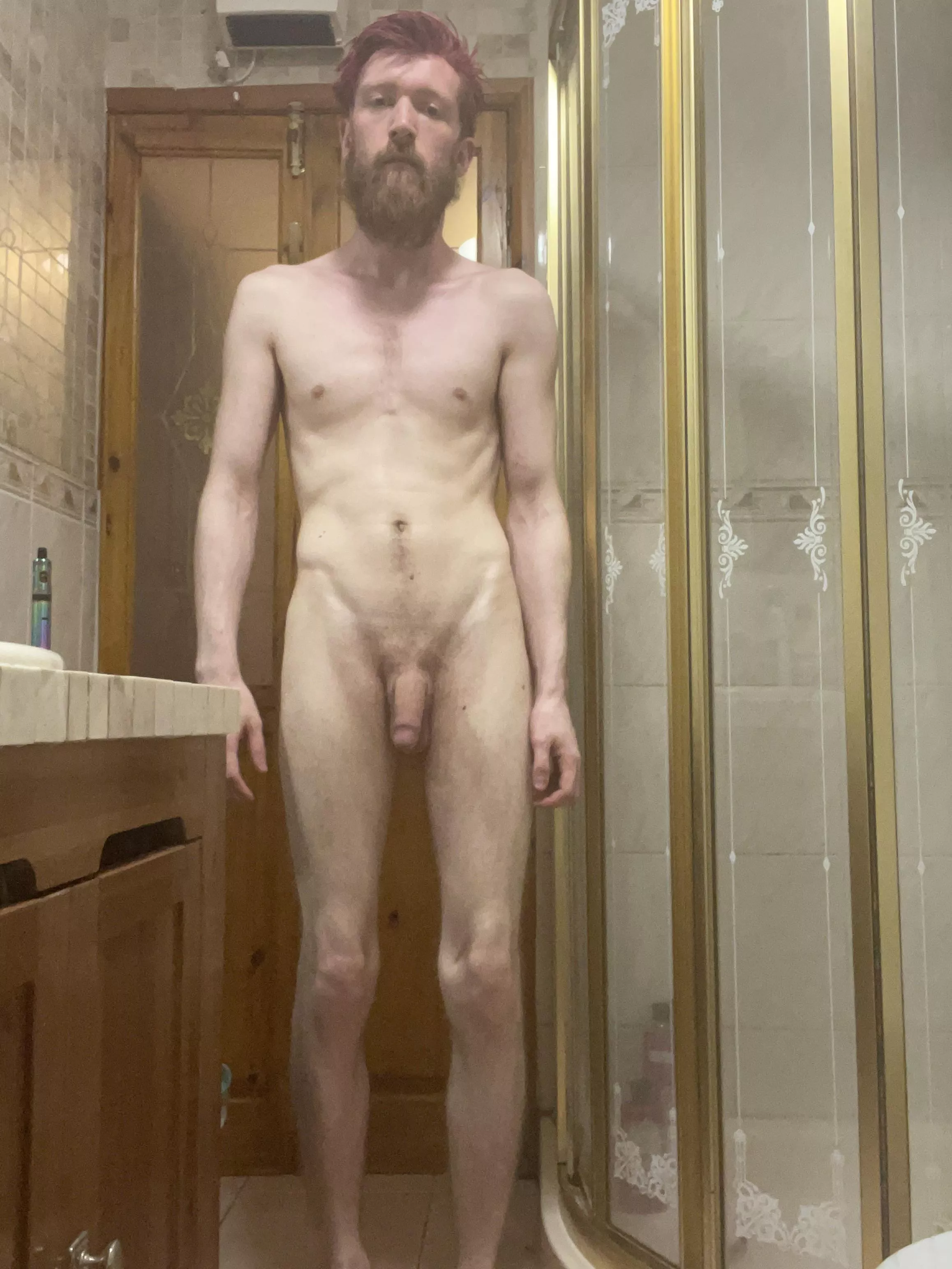 24, 56kg 180cm - not the biggest fan of my body, hopefully yall like it instead posted by Specialist-Toe-2425