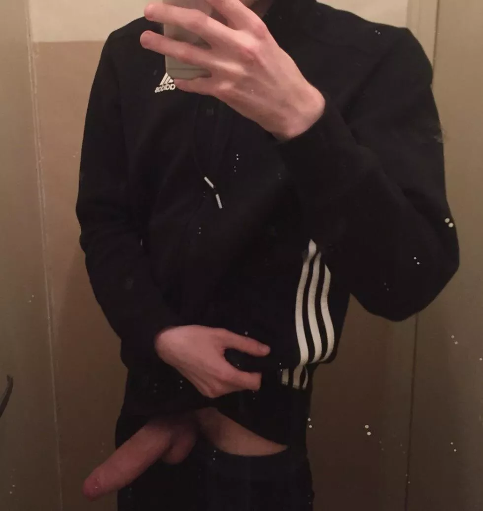 24 dutch with a boyfriend. Looking for fun with fit guys. Let me know if you’re interested posted by Heavy_Criticism_6290