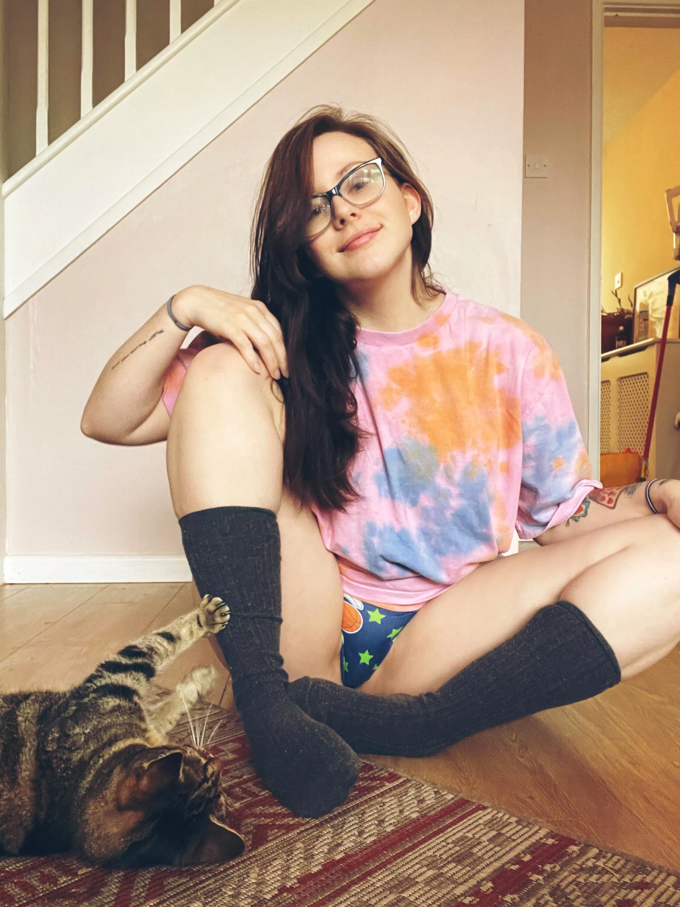 24f Like my kitty? posted by AliceCottonSox