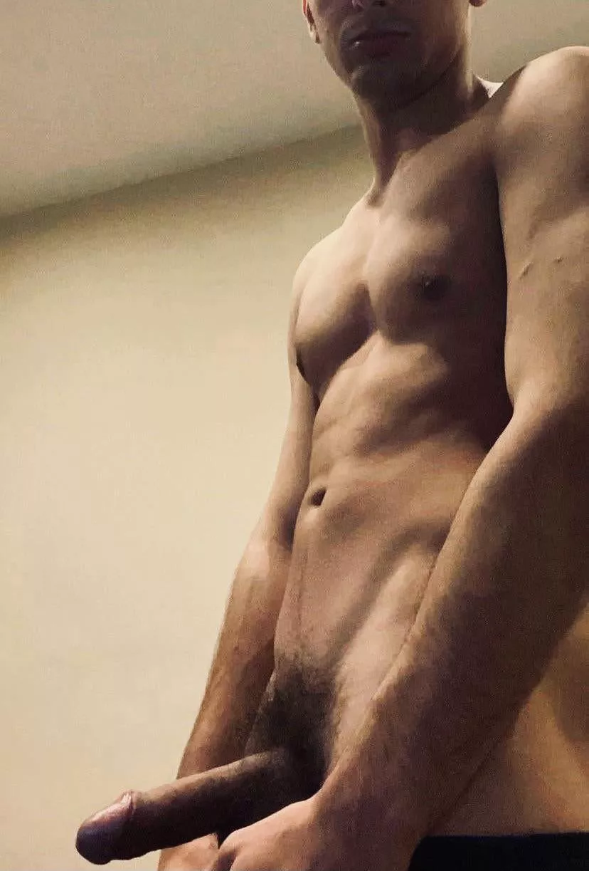 25 y/o virgin. Anyone interested? 😈 posted by encabanesku