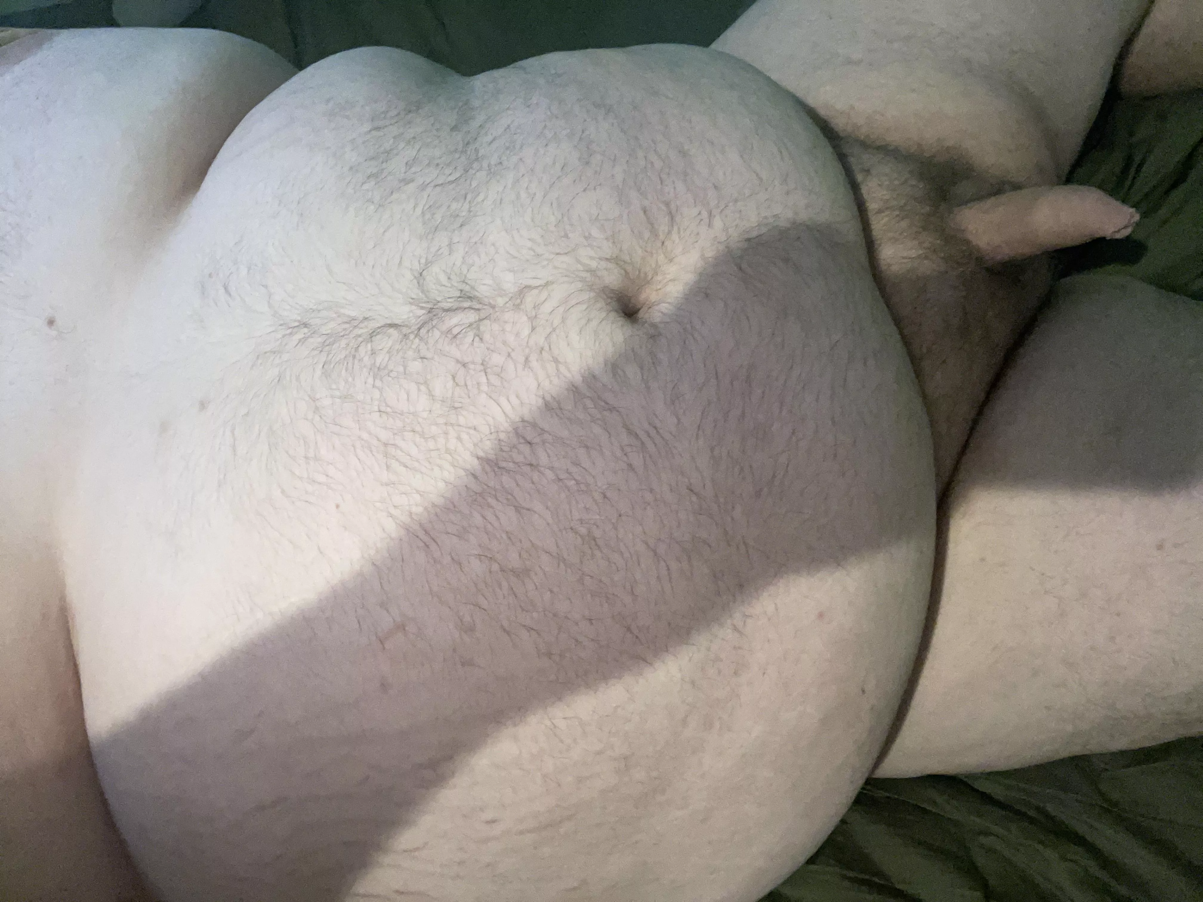 25m chub, keen to video chat with slim chasers. DM me posted by aussie996