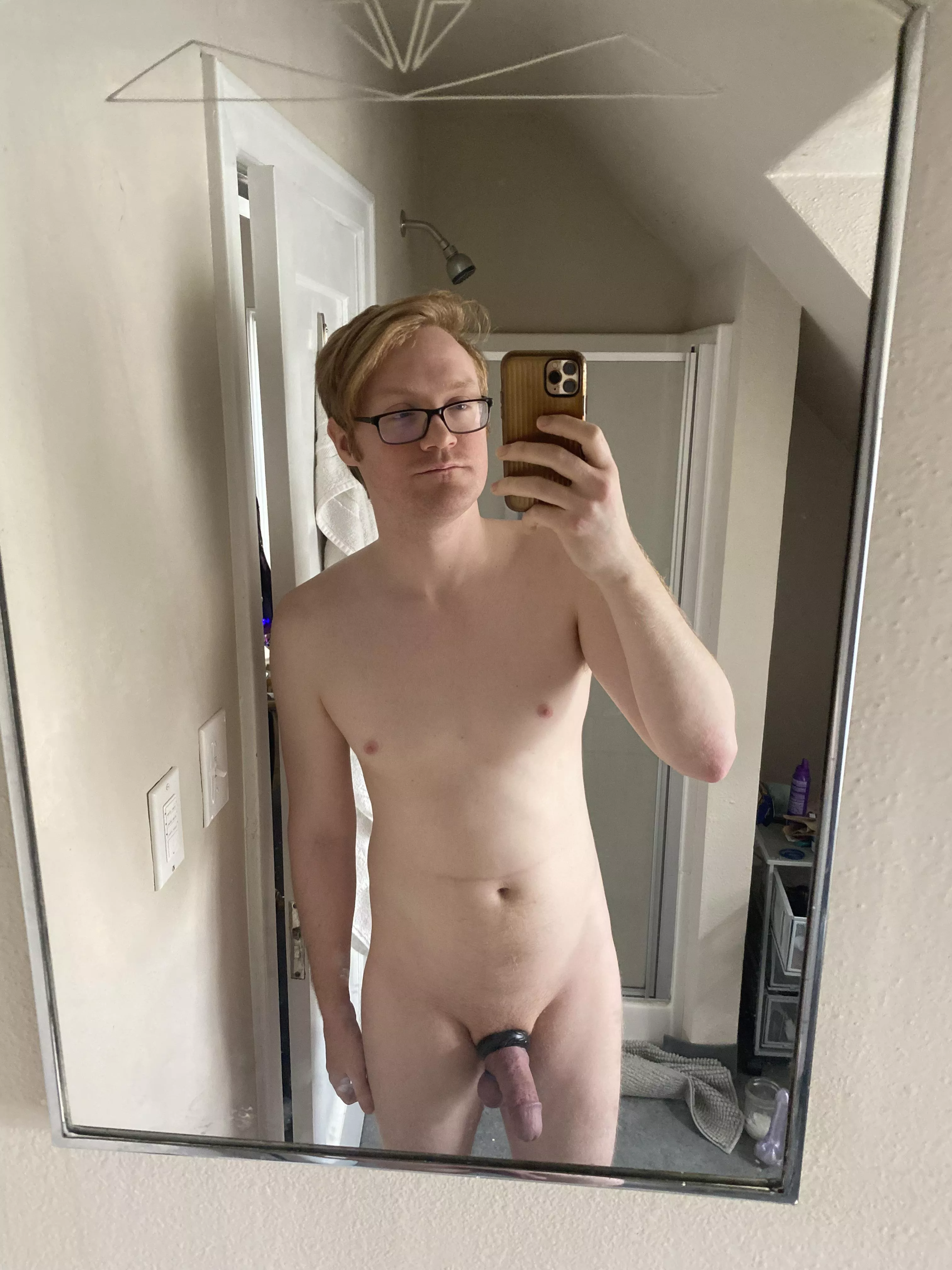 26 horny submissive guy here😉 posted by NWthrowaway24