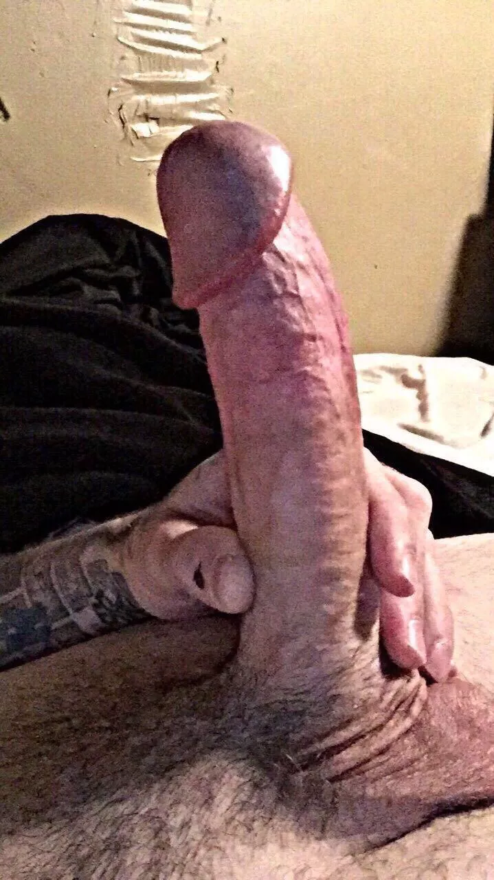 (27) dicks so big it’ll make your jaw drop (; posted by Biggertheneverrr