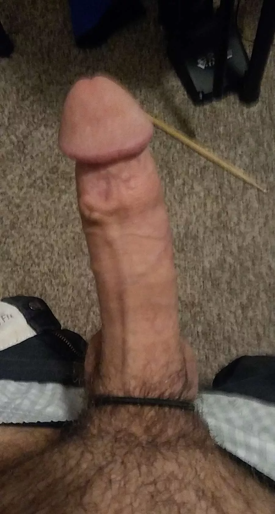 28 [M4R] I wish I had a roommate that caught me with my cock out. I mean, could you refuse? posted by DerMeister93