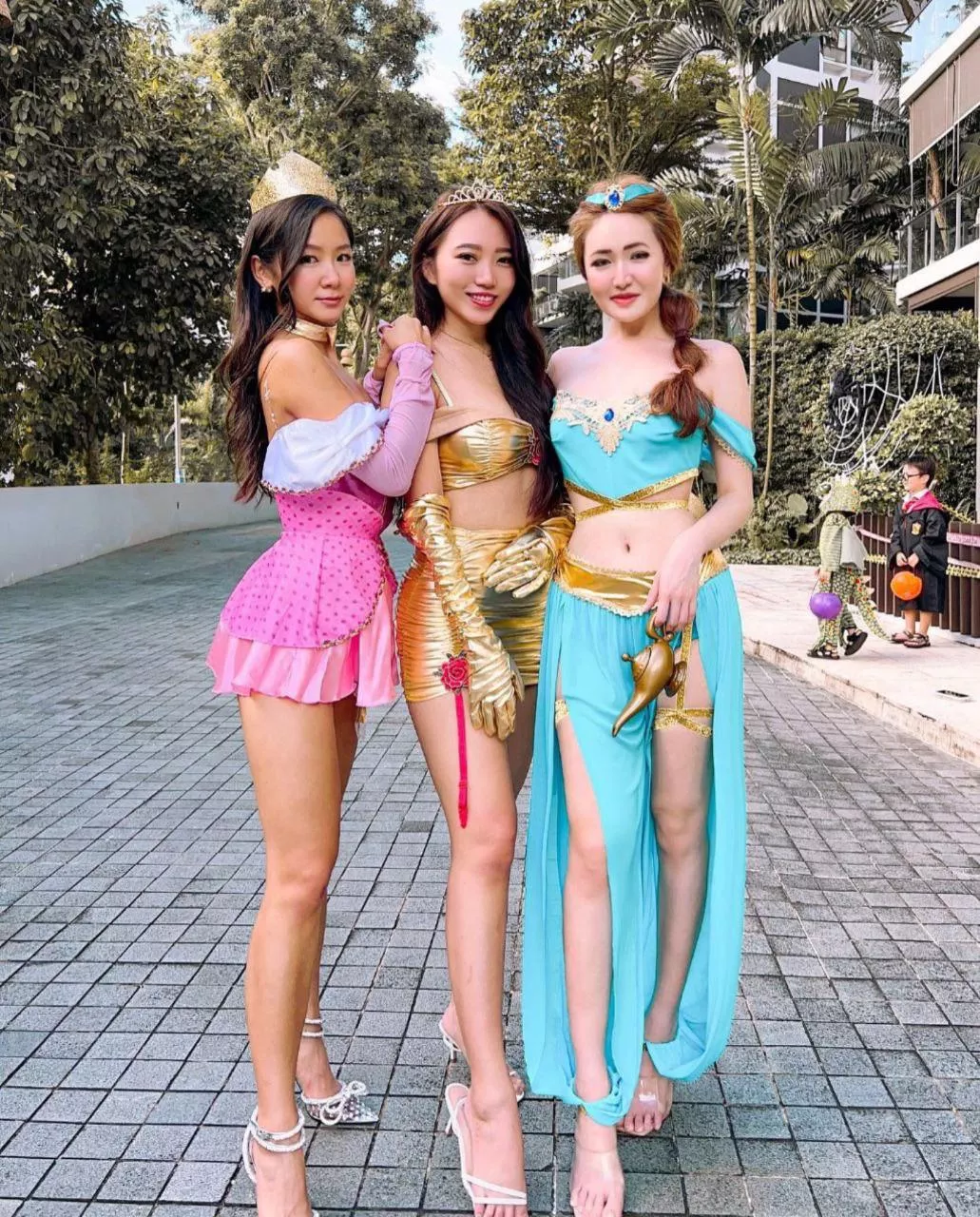 [3] Disney princesses posted by angizni