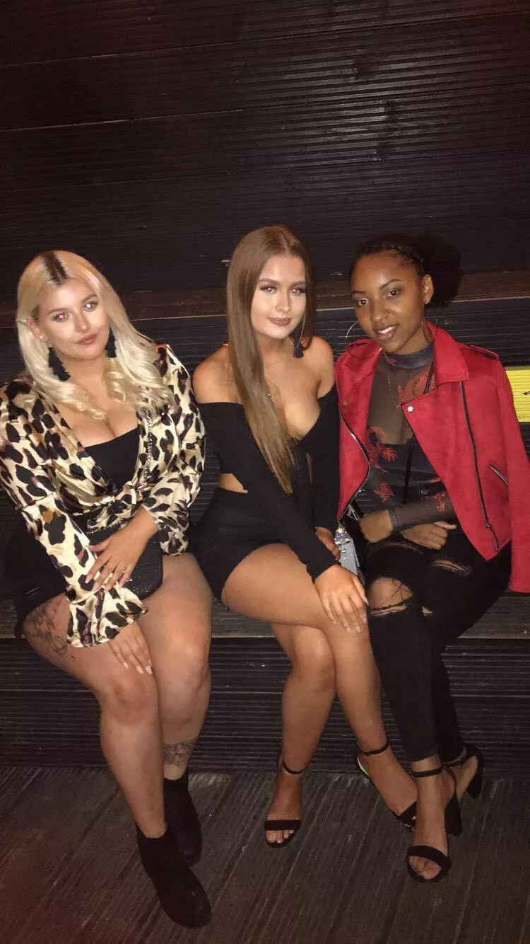 3 hot friends posted by jamioplmk44