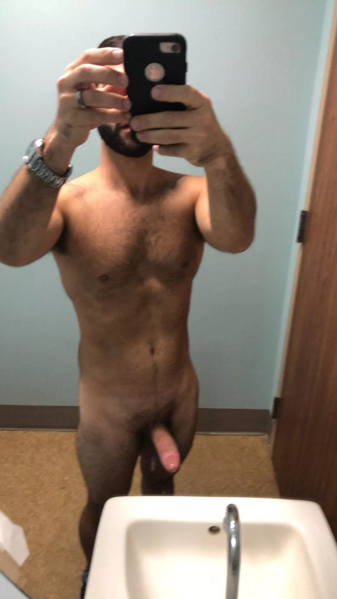 32 looking to have a long term fling behind my wife’s back for the new year posted by Str8bromance123