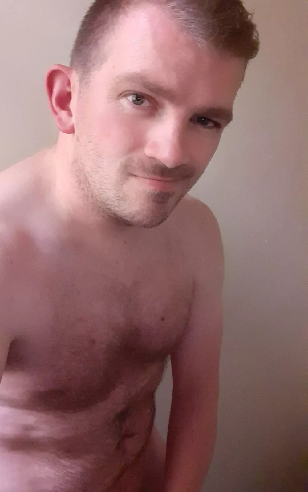 [35] Felt really good about my dadbod this evening. posted by chrisone82