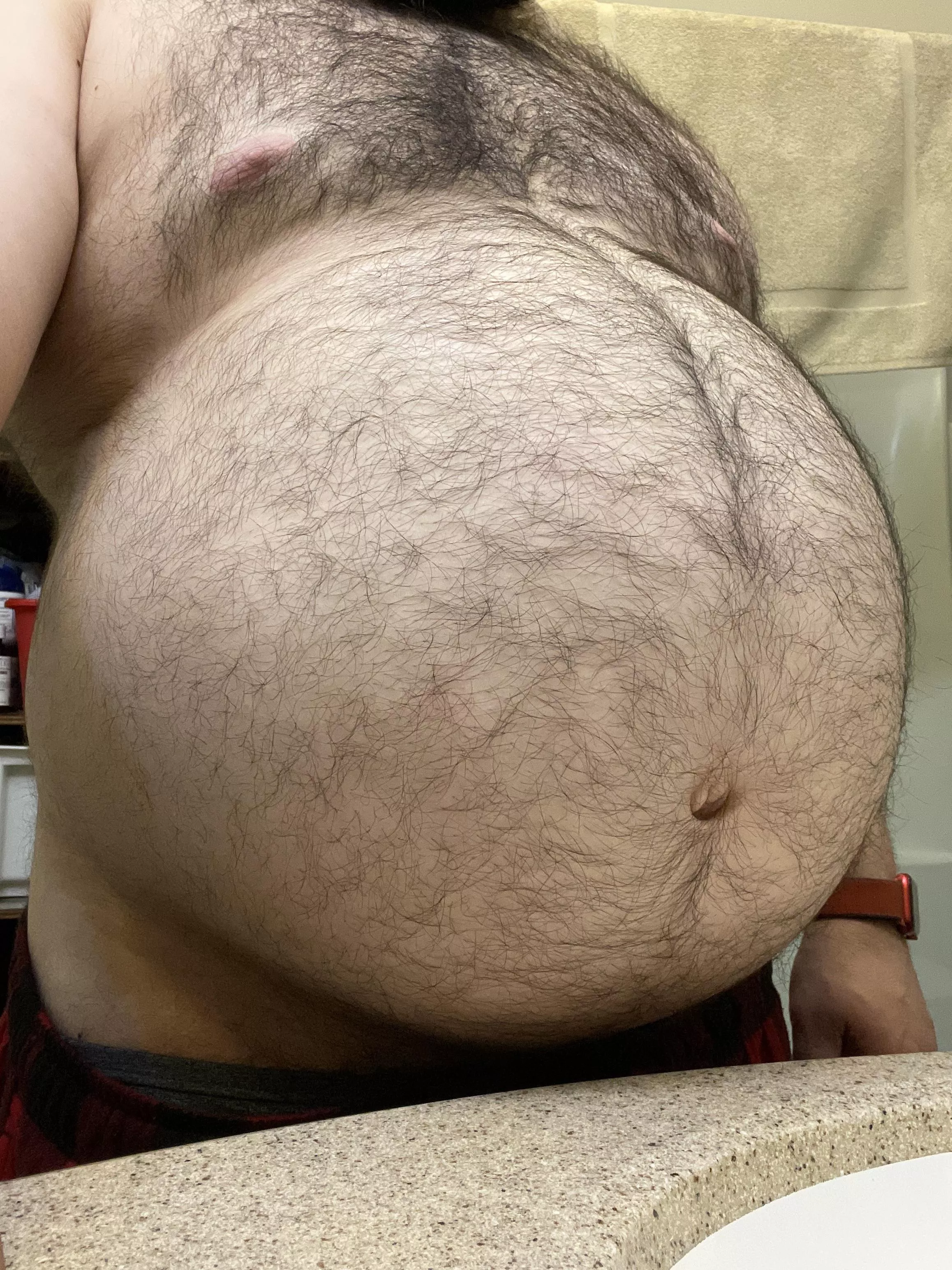 36 yo, 290 lbs, bottom bear posted by Hunter707762