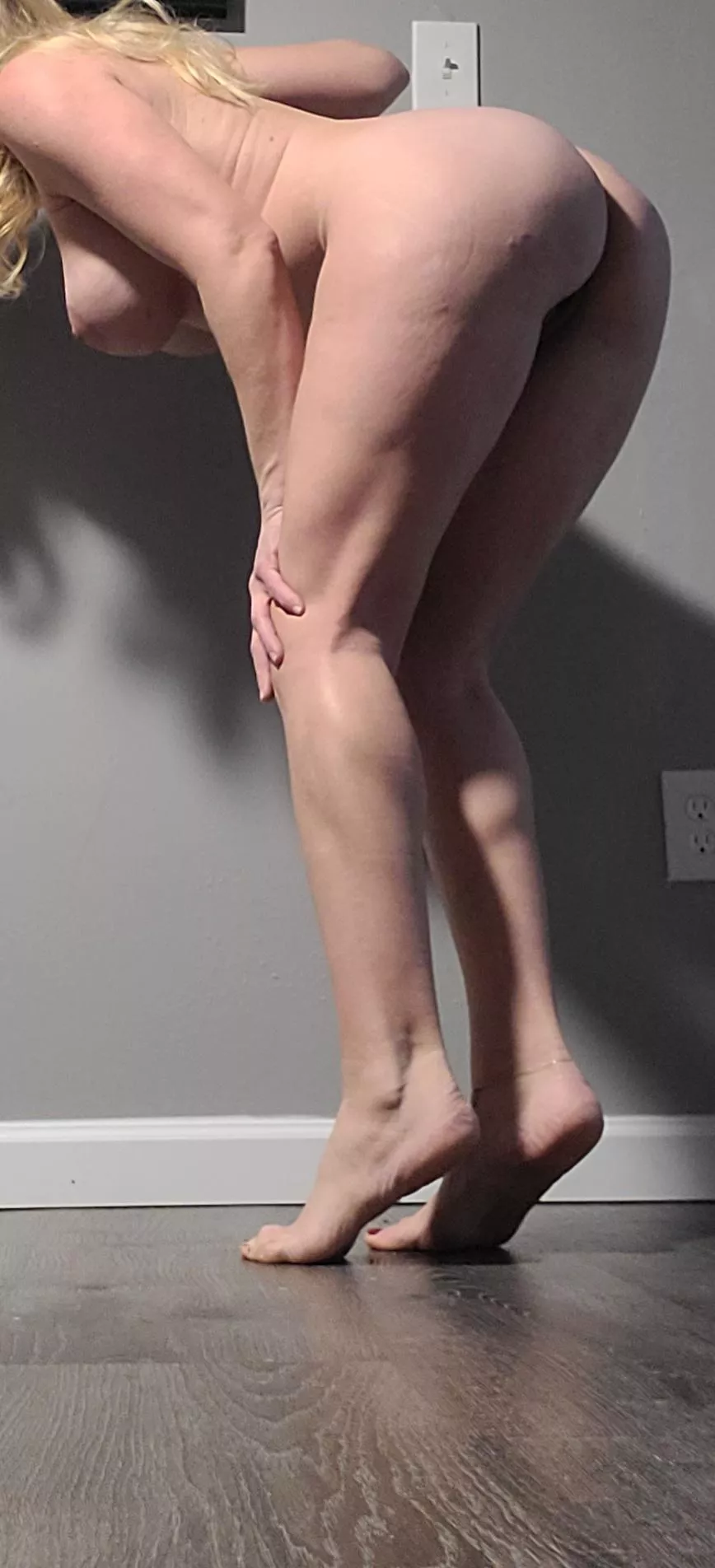 38 and on my tippy toes for you...smash or pass... posted by sheobeysme