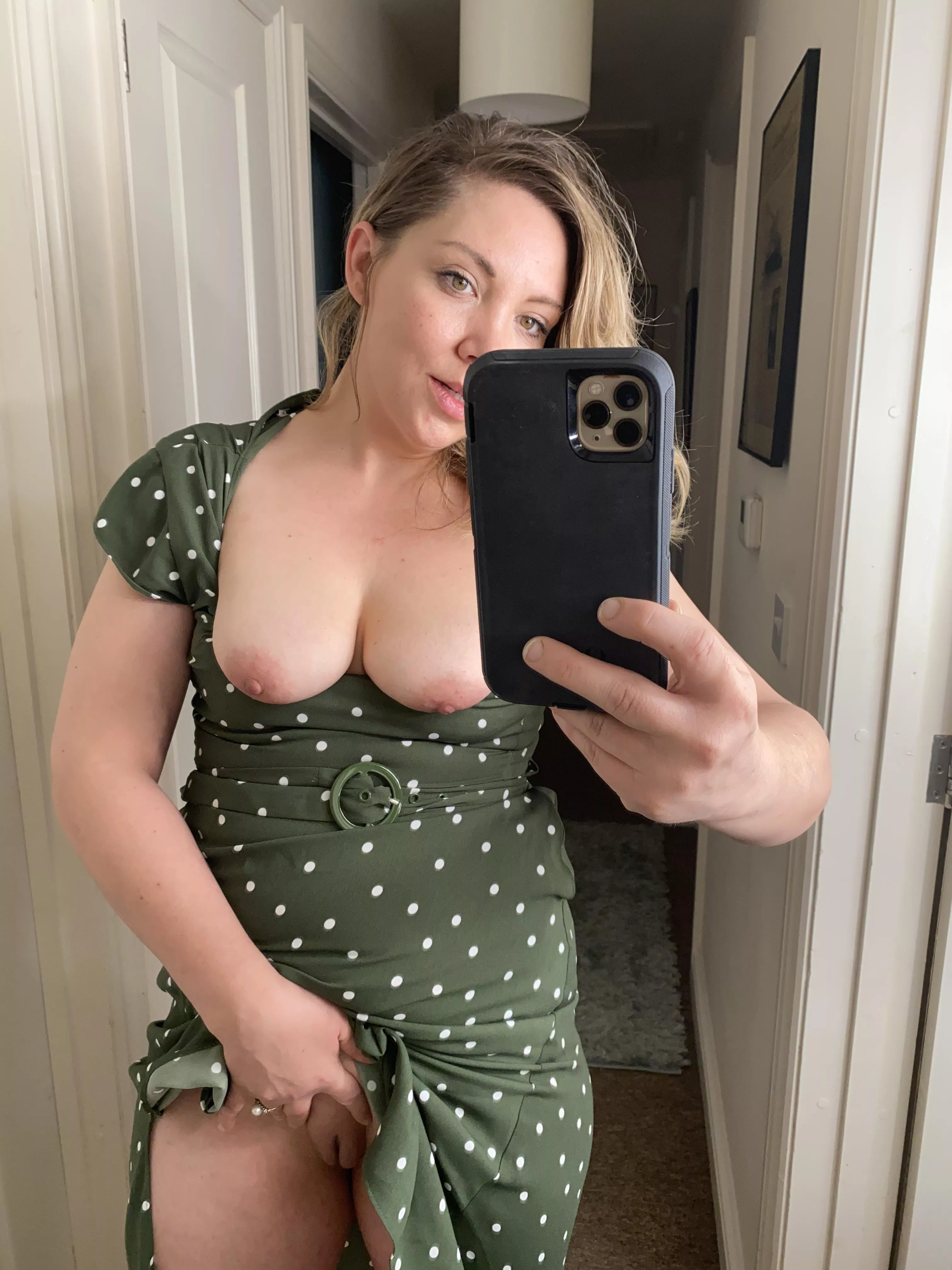 38yo,mom of 3… Would you still fuck me? posted by Isabellalee84