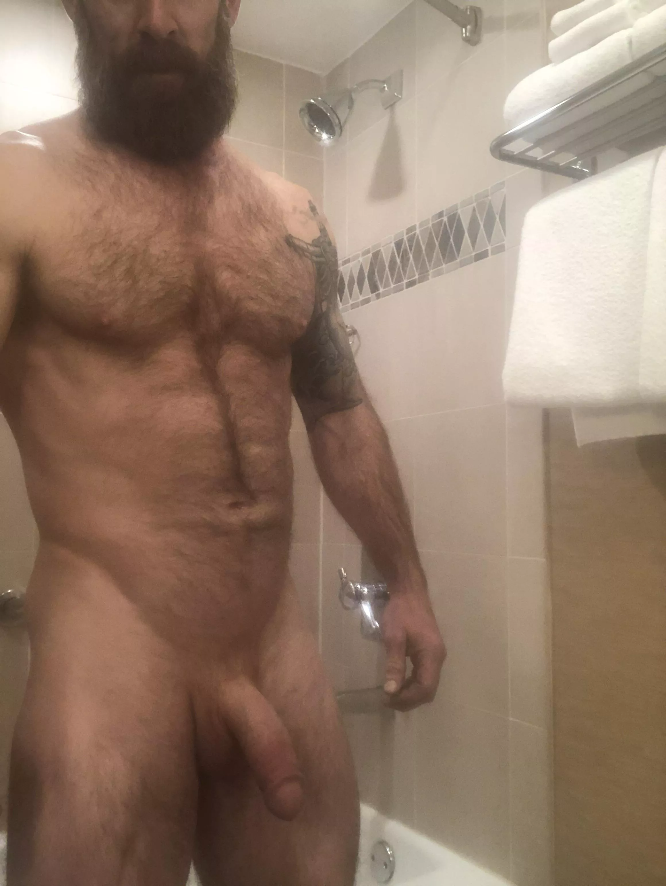 39m. Help me get him at attention and be rewarded posted by dulceverga