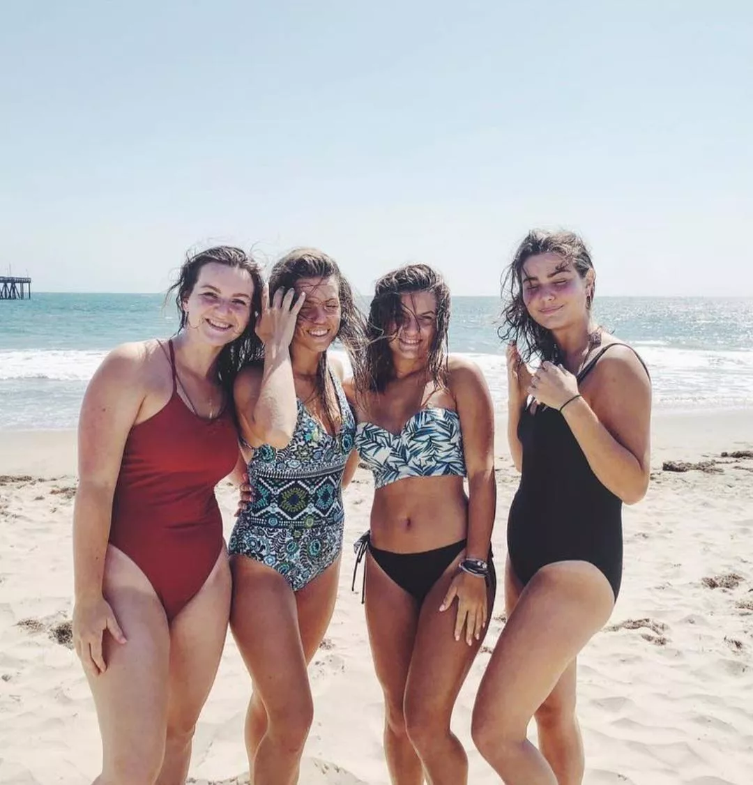 [4] sisters on the beach posted by throwraforatime