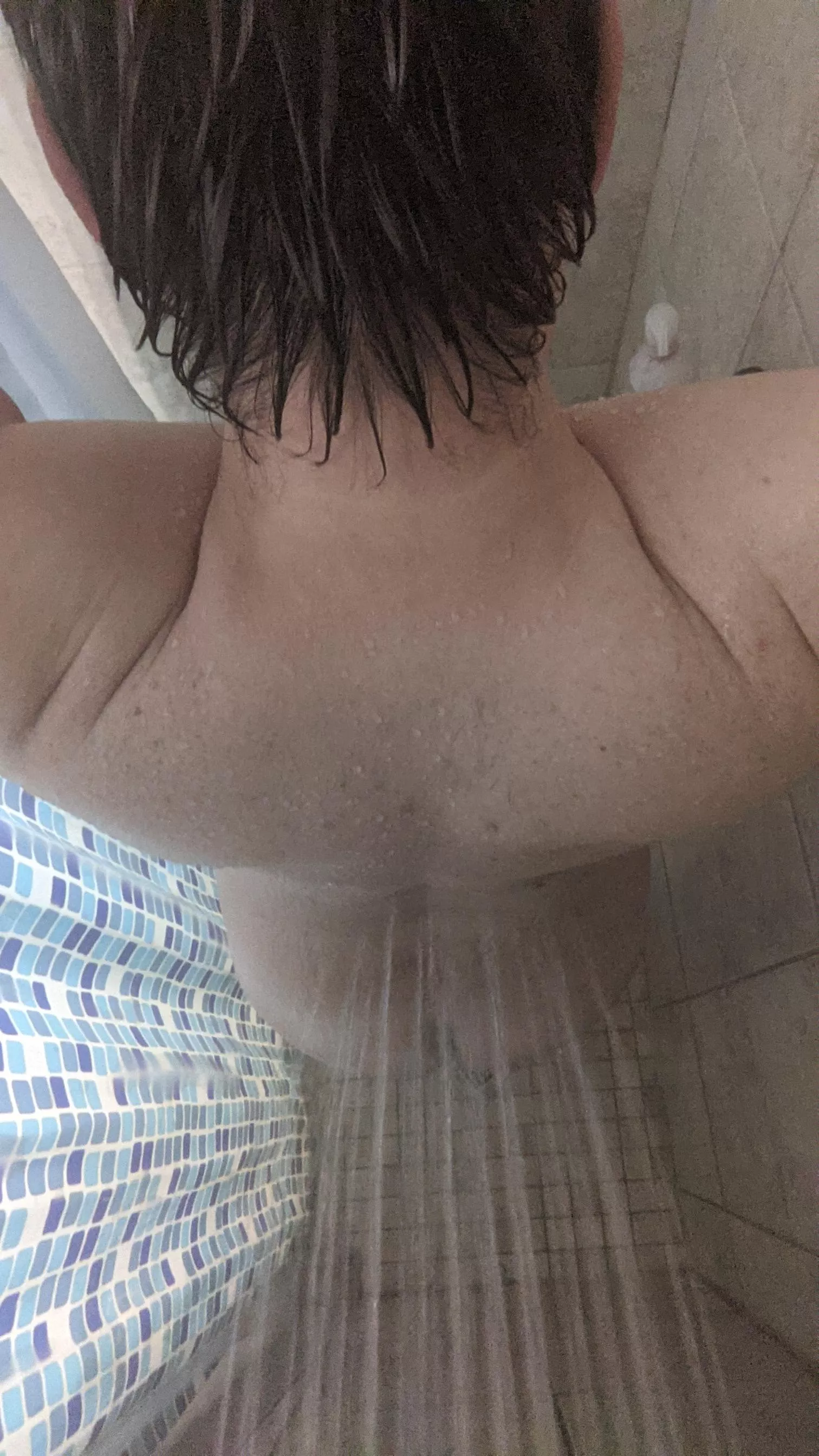 [40] Showertime! 🚿 posted by naughtydad1981