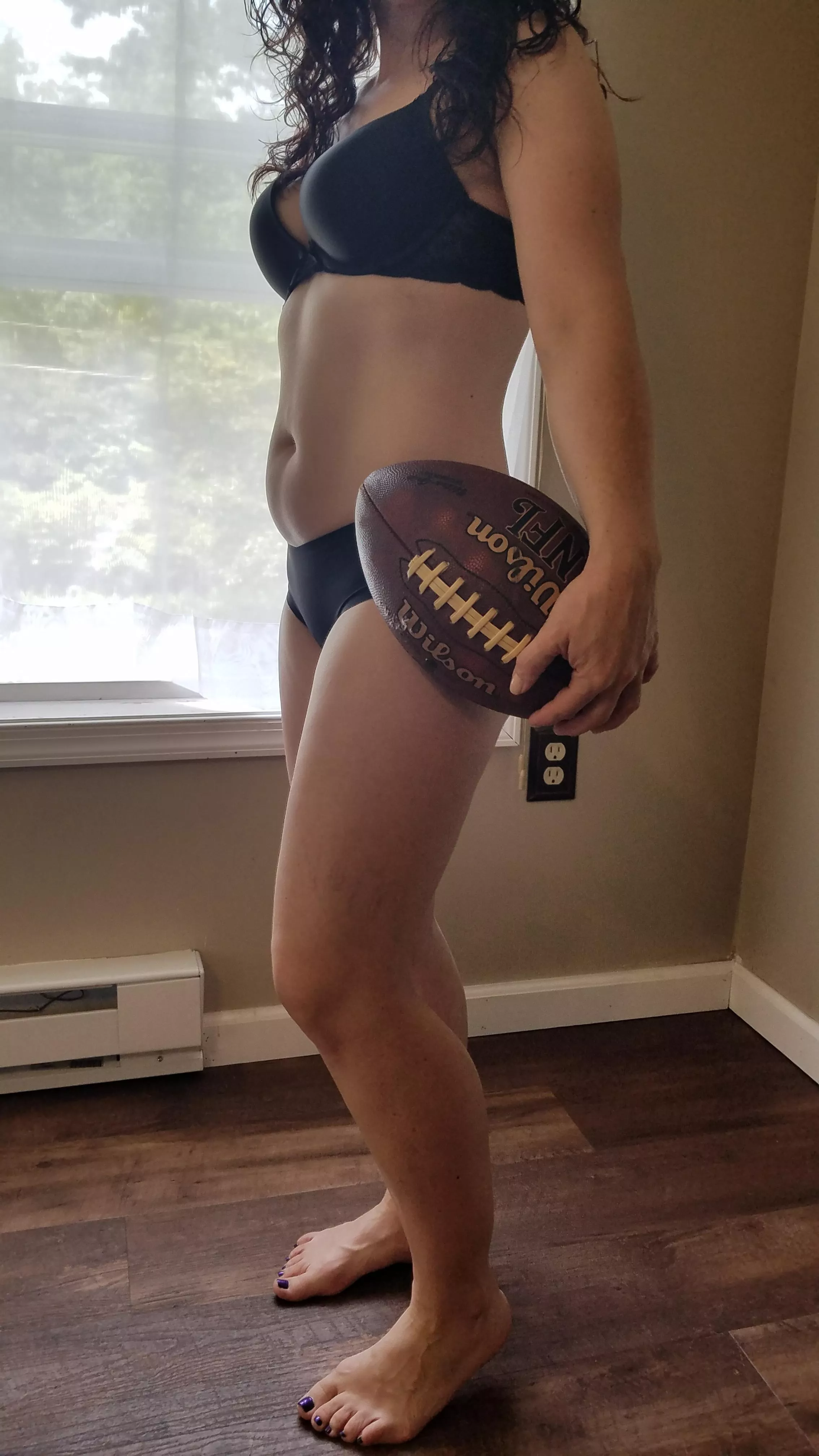 40yr old mom and teacher. Want to play tackle or 2 hand touch? posted by elizabethscott614