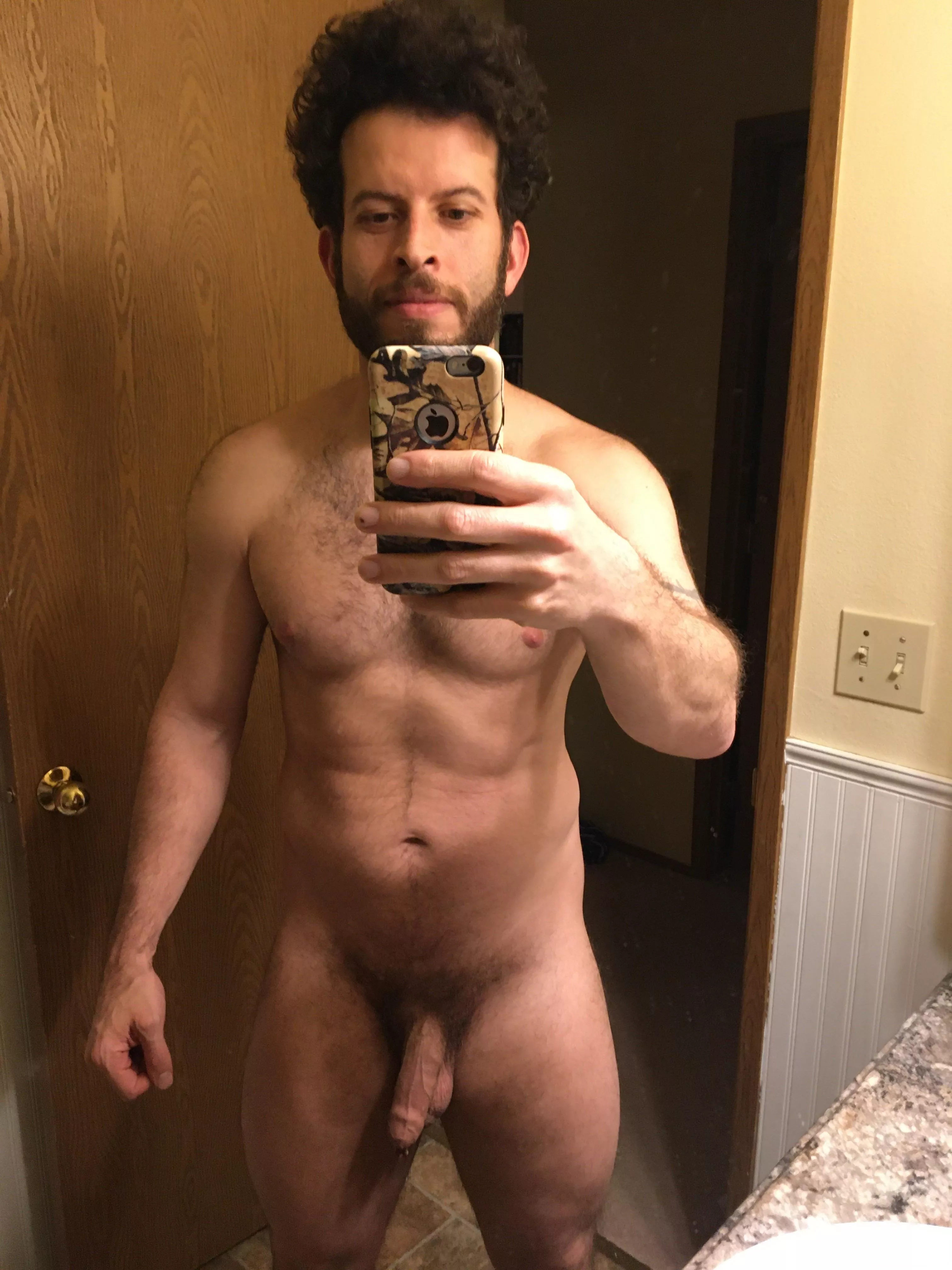 41M/185/5’11”. posted by Head-Language-2977