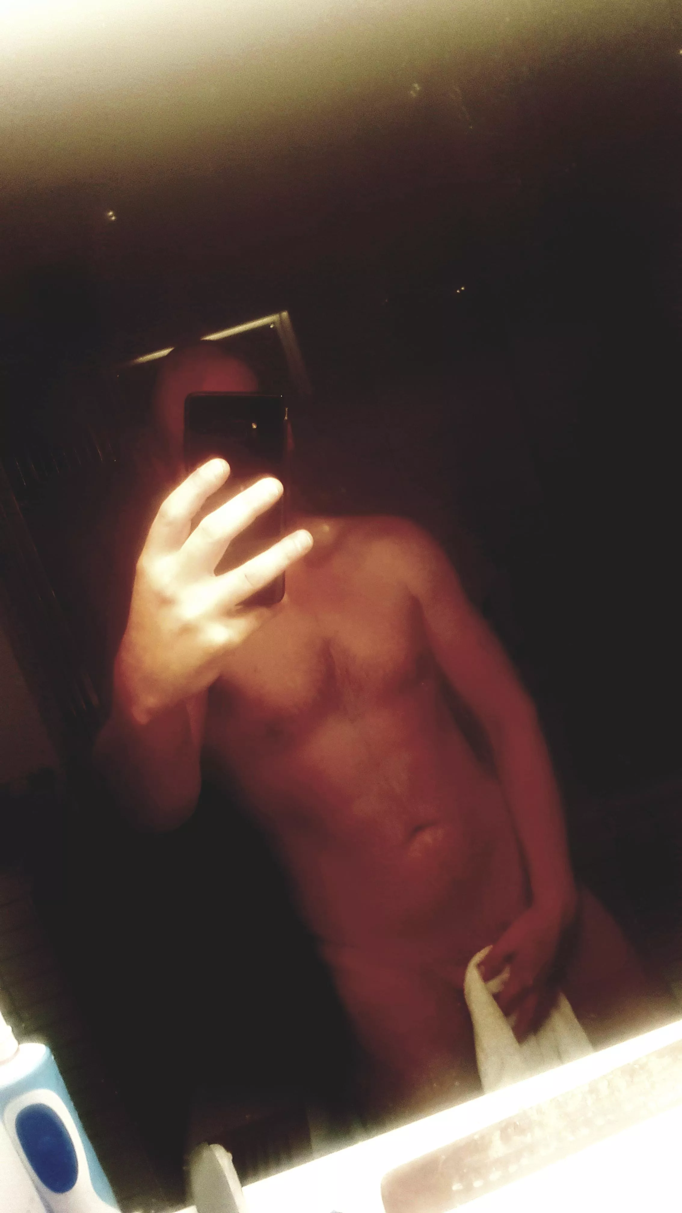 [42] Nothing profound to say, just want to share my body :) posted by Lormanidas