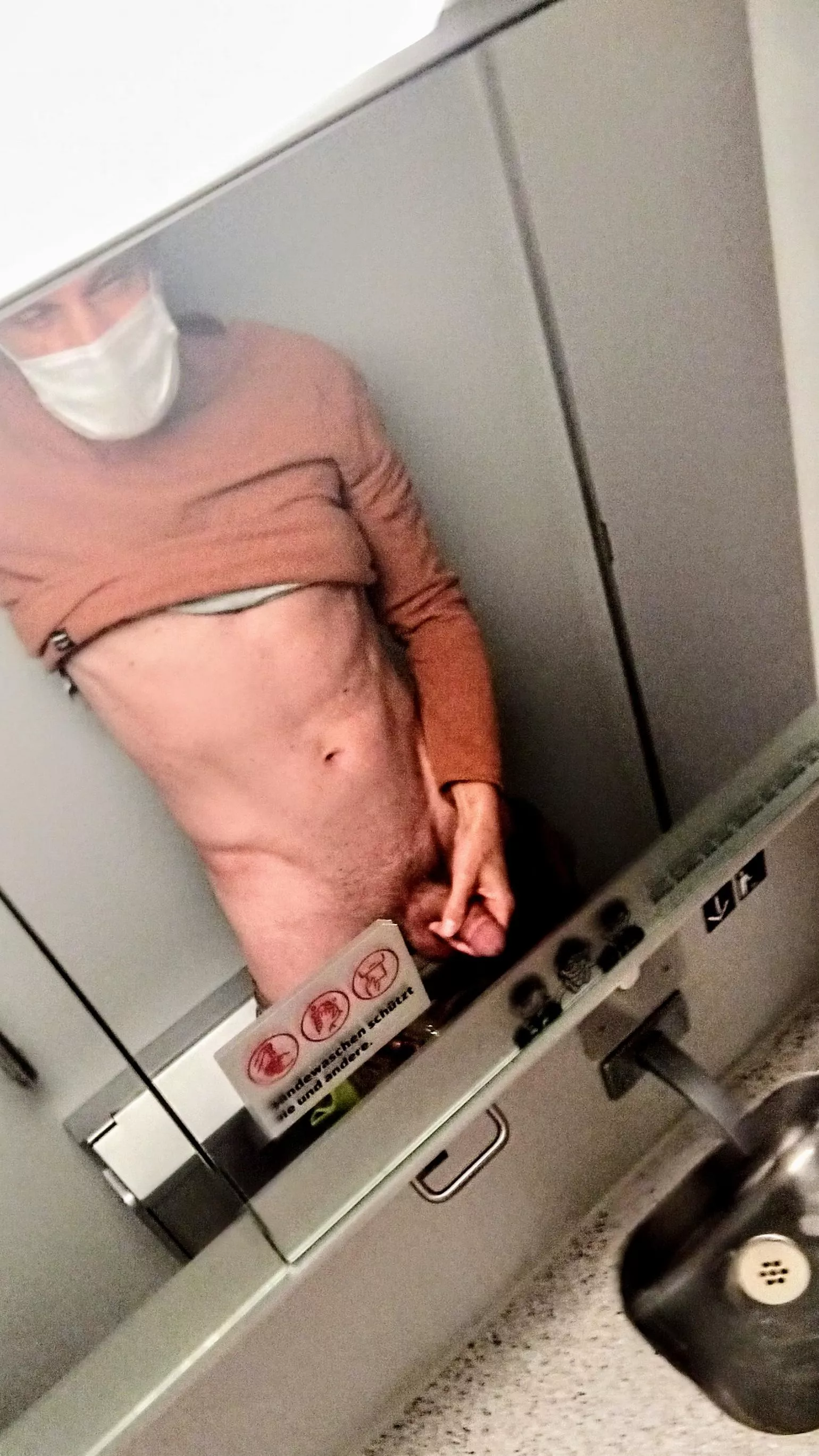 [43] Just a quick and dirty shot live from the train 🚆 posted by fiver78b