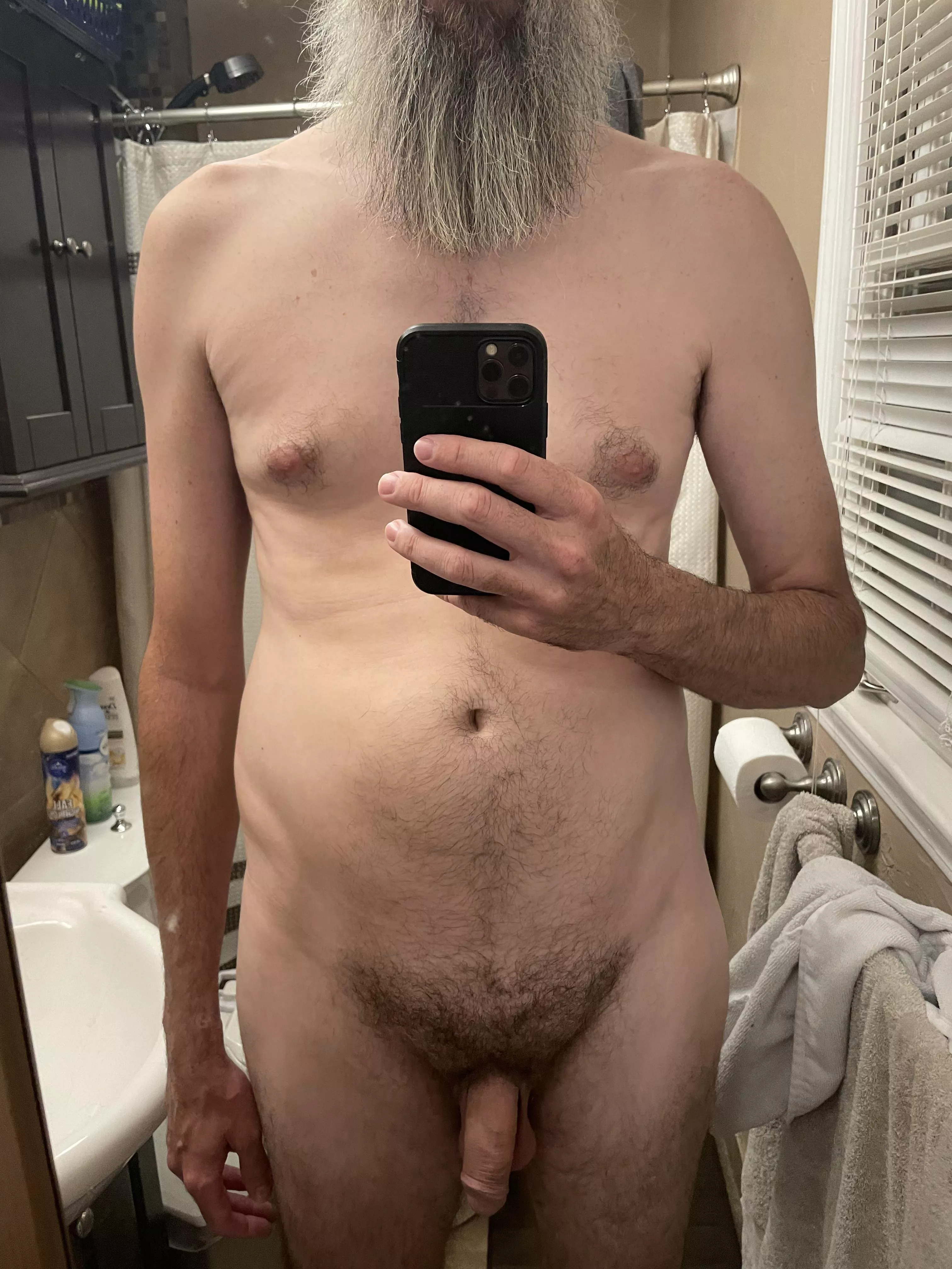 43[m] 6’6” 175lbs with spinal kyphosis. posted by LooselyCut