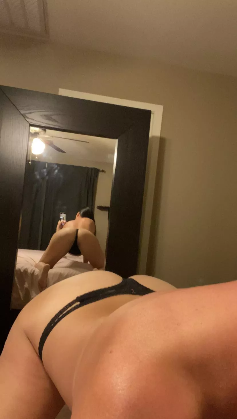 44 [f] Would you enjoy the view from back there? posted by Delicious_Bar_7777