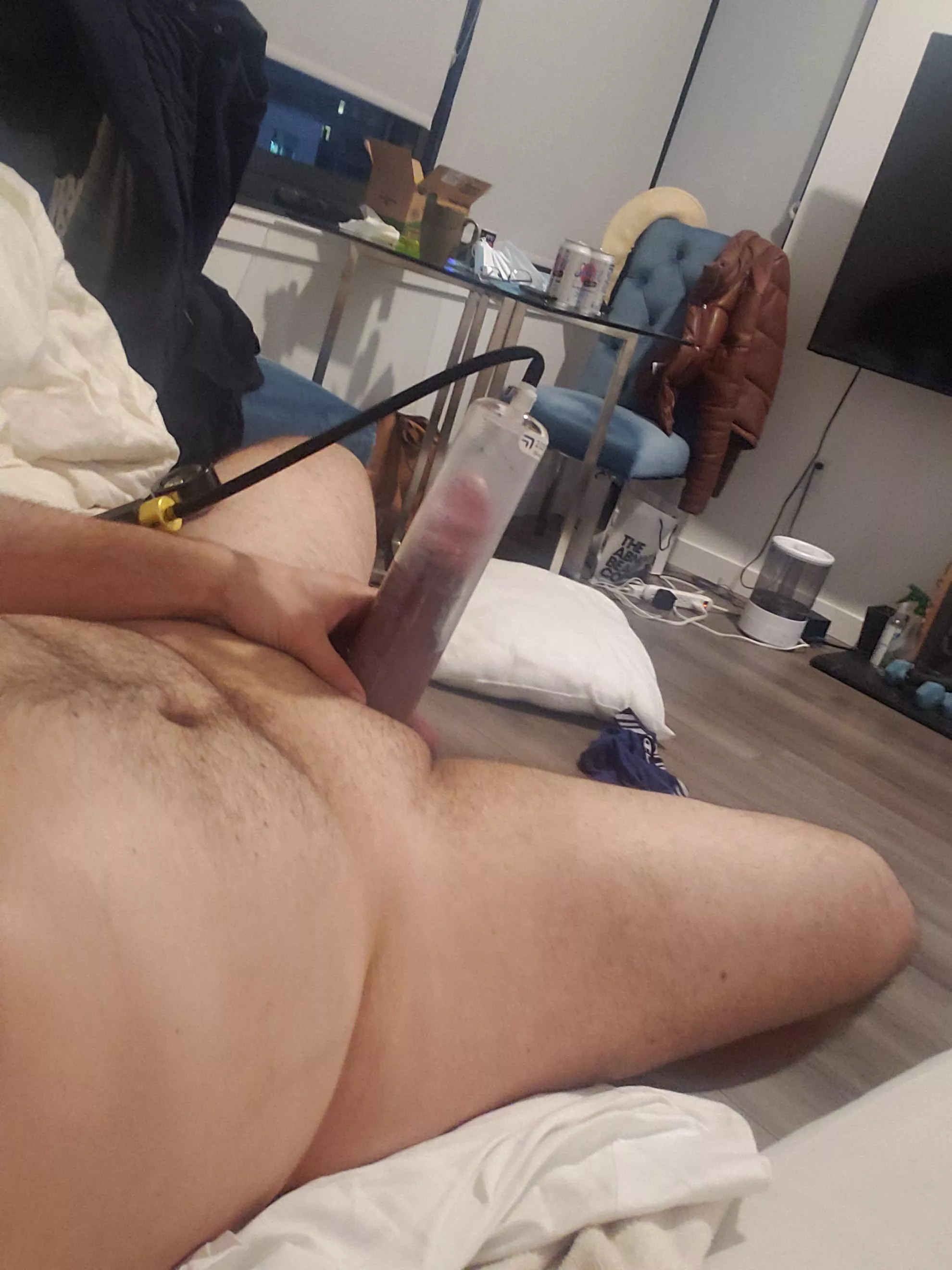 45 mins of pumping. Looking swole posted by Far_Reaction8978