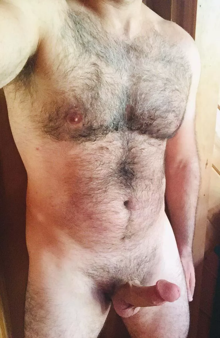 [45] This dad is ready for the weekend, anyone wants to join? posted by danifun1980