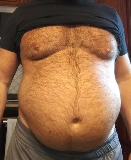 46 yo hairy daddy bear looking for young chasers/sons. posted by DaddyBearBrz