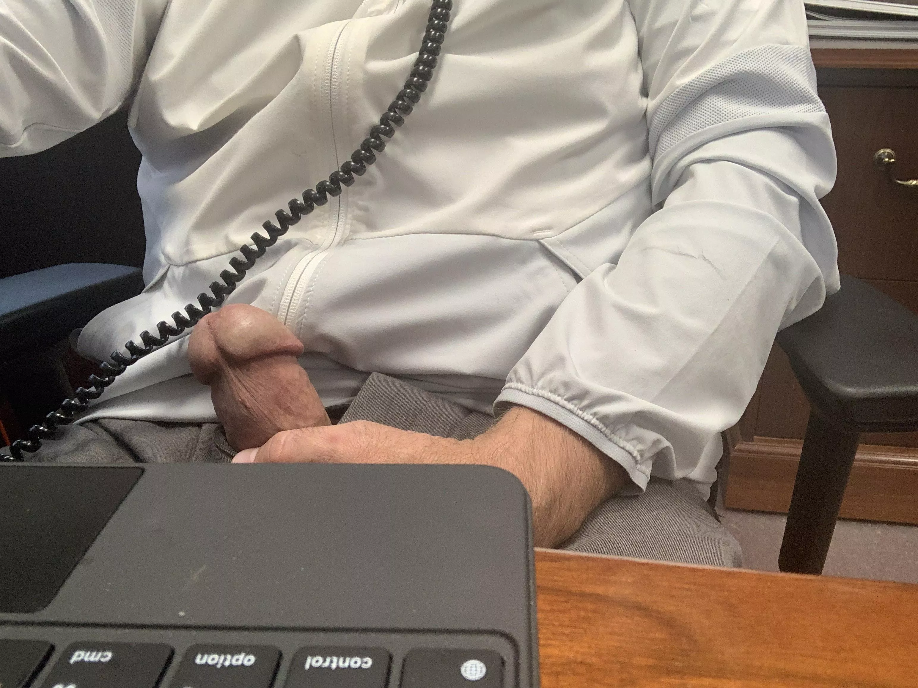 [47] Just multitasking at the office posted by Total-Preference-142