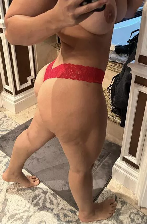 47 Latina milf of two. What do you think? posted by Sexynalgonajade