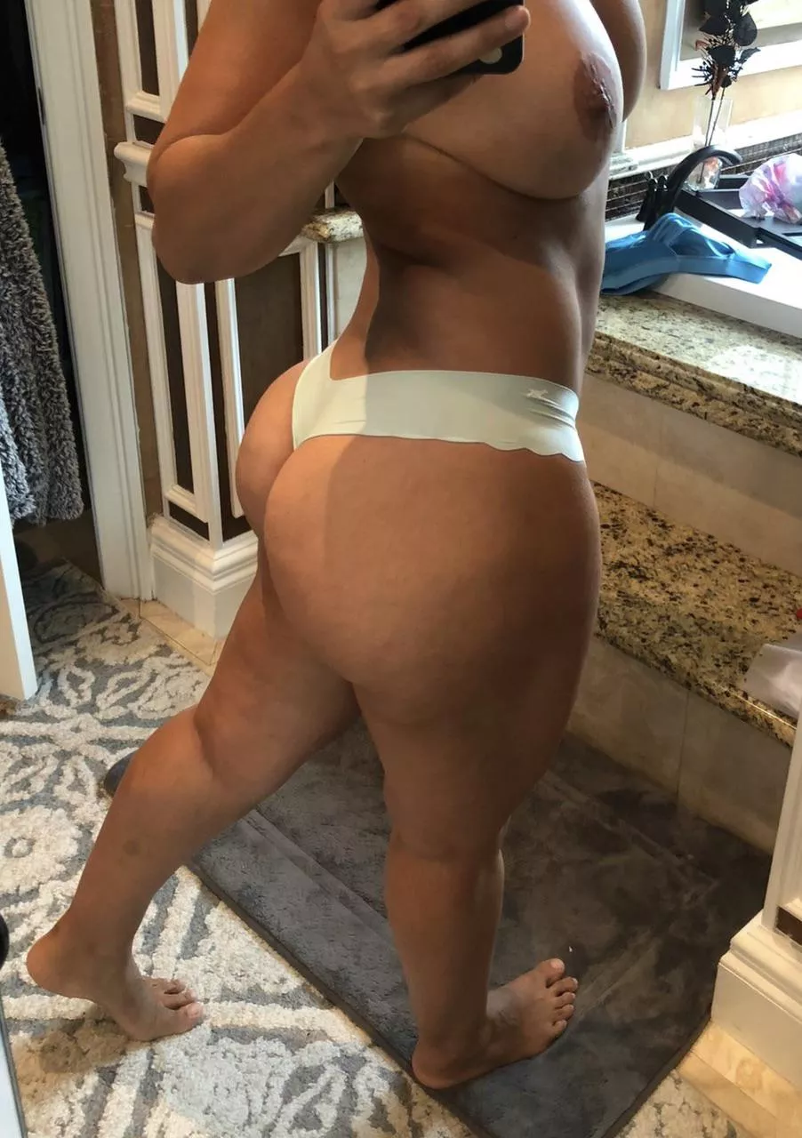 47 year old Latina big booty milf of two… would you and how often? posted by Sexynalgonajade