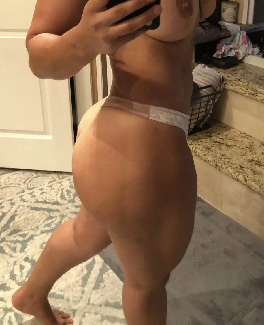 47 year old milf. Like what you see? posted by Sexynalgonajade