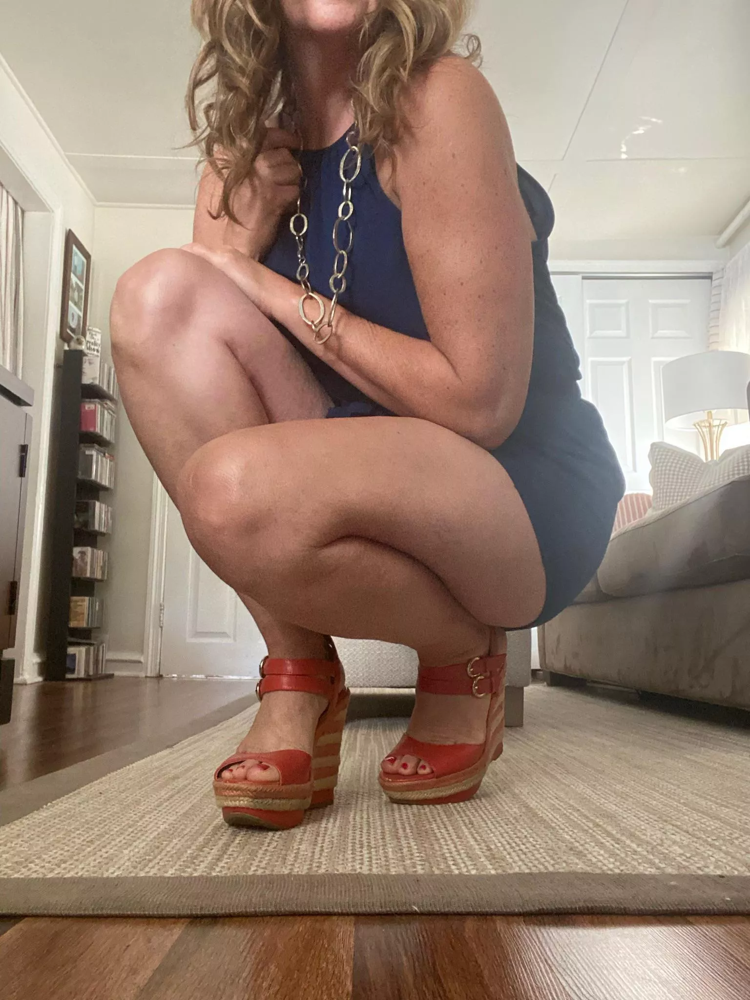 54yo blue romper posted by Lynnzertart1