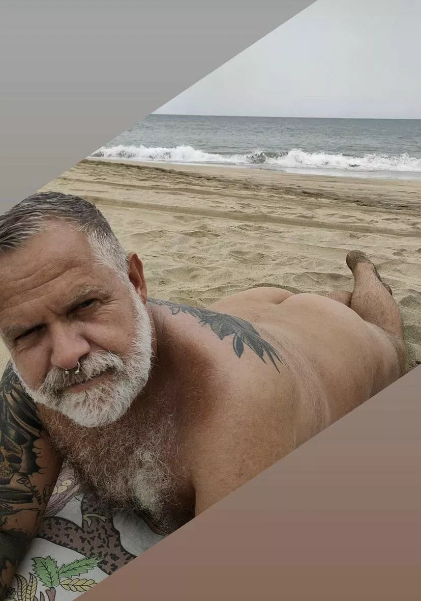 60 years old daddy bear needs a back massage whoâ€™s good at it ? posted by hjgbuijhgh