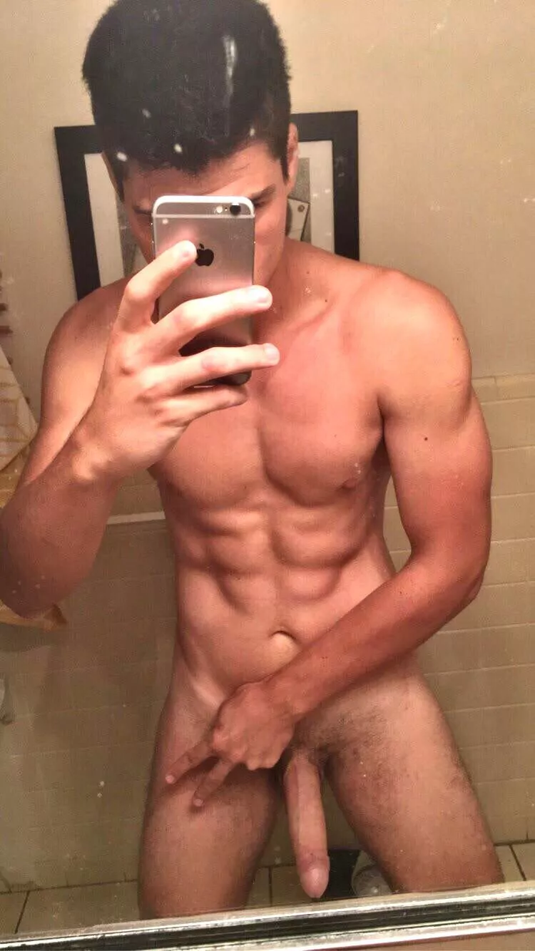 6’3 jock stud posted by hotstudsixnine