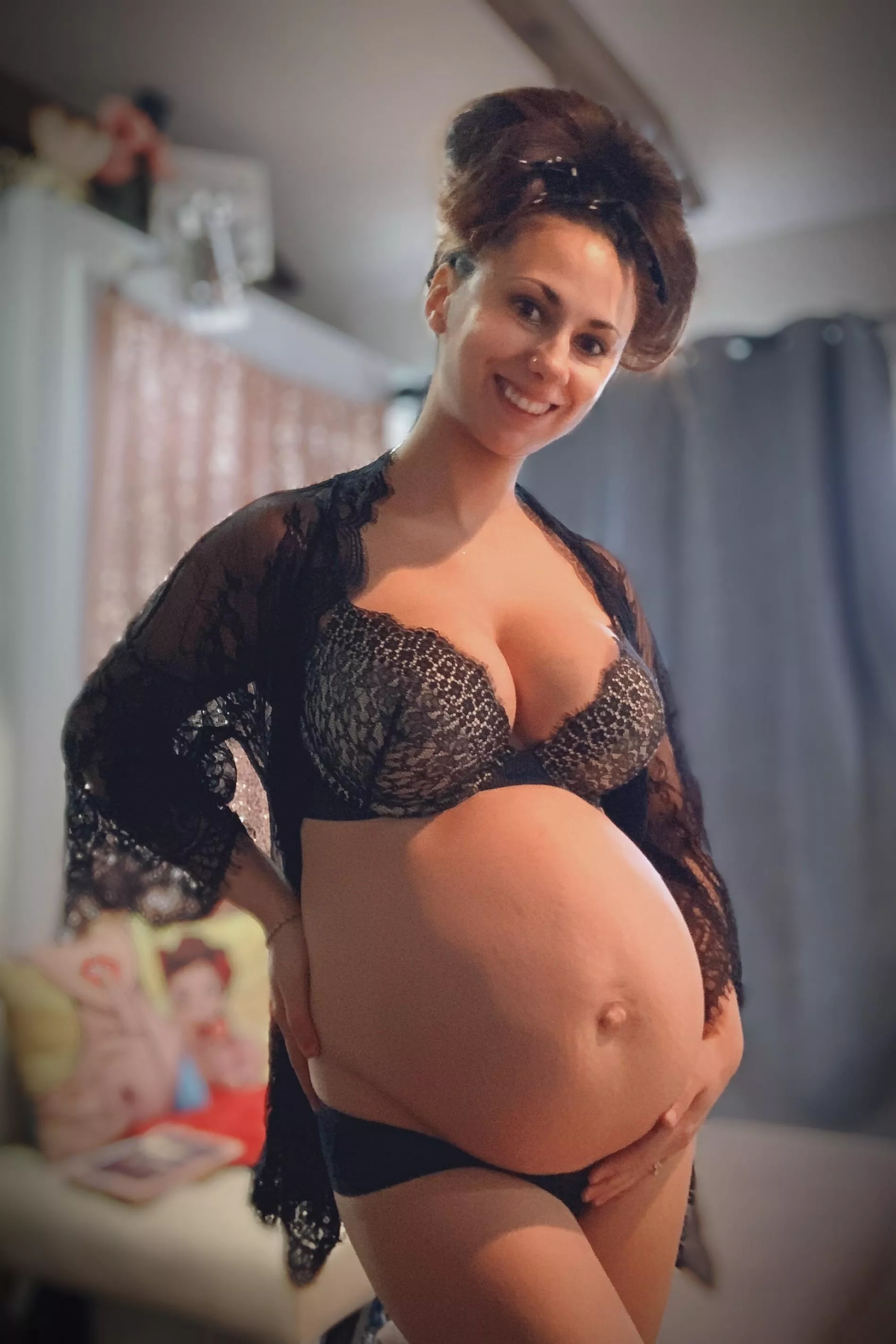 9 months pregnant here (last pregnancy July 2020, currently due again in October!) posted by evaoncam