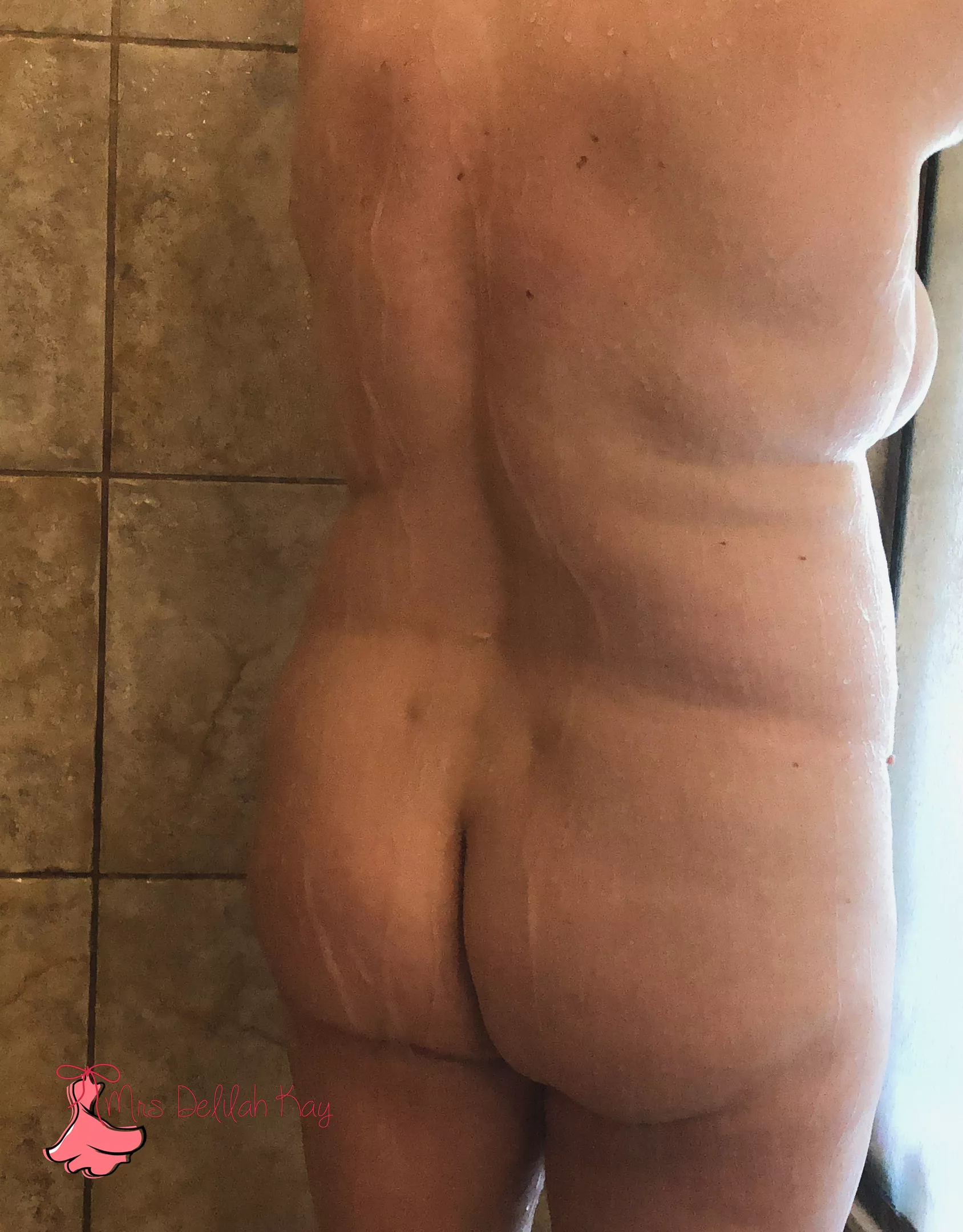 a little bit of booty in the shower this morning.... posted by mrsdelilahkay