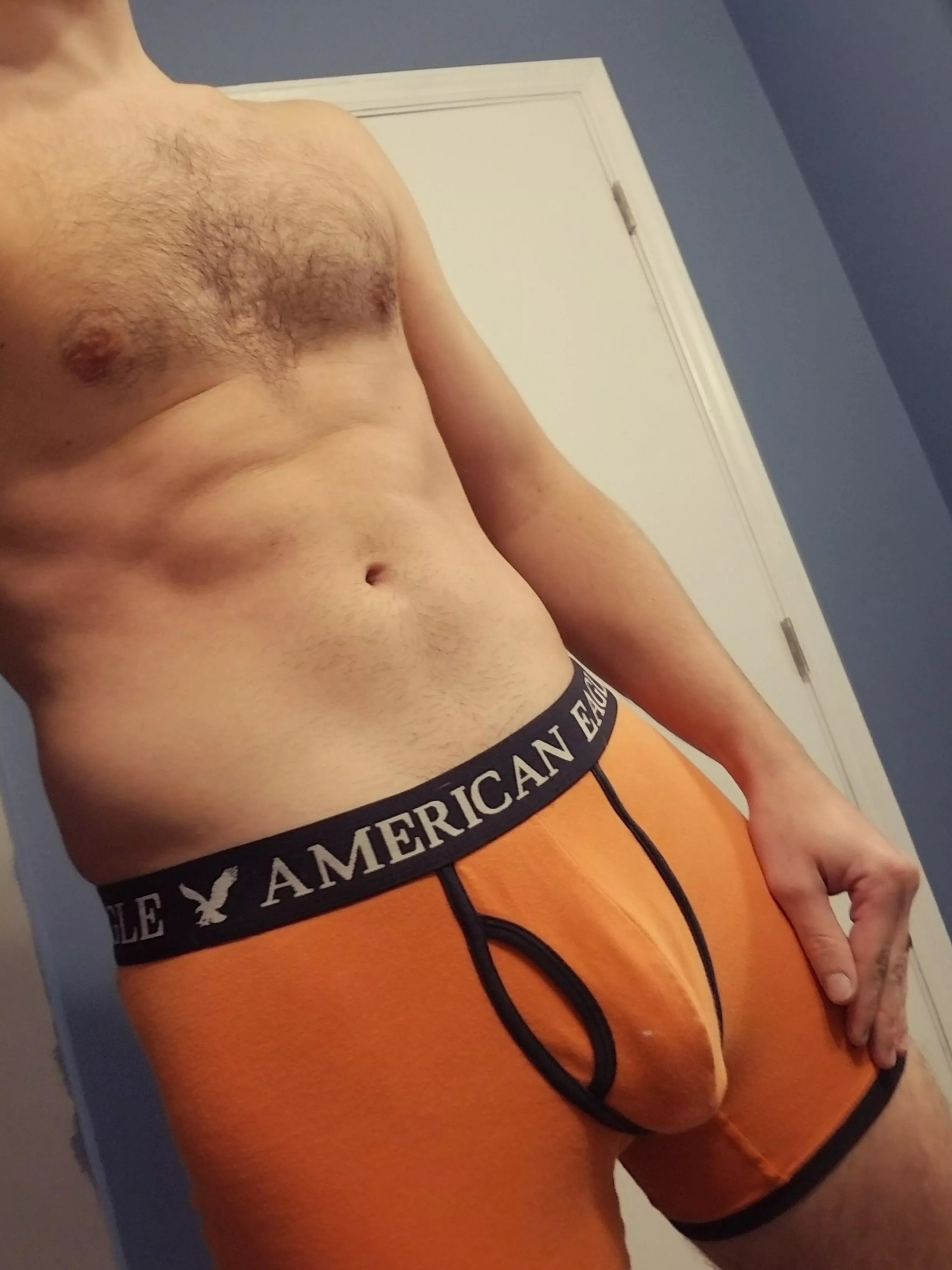 A little bulge posted by TheGlitchBoys