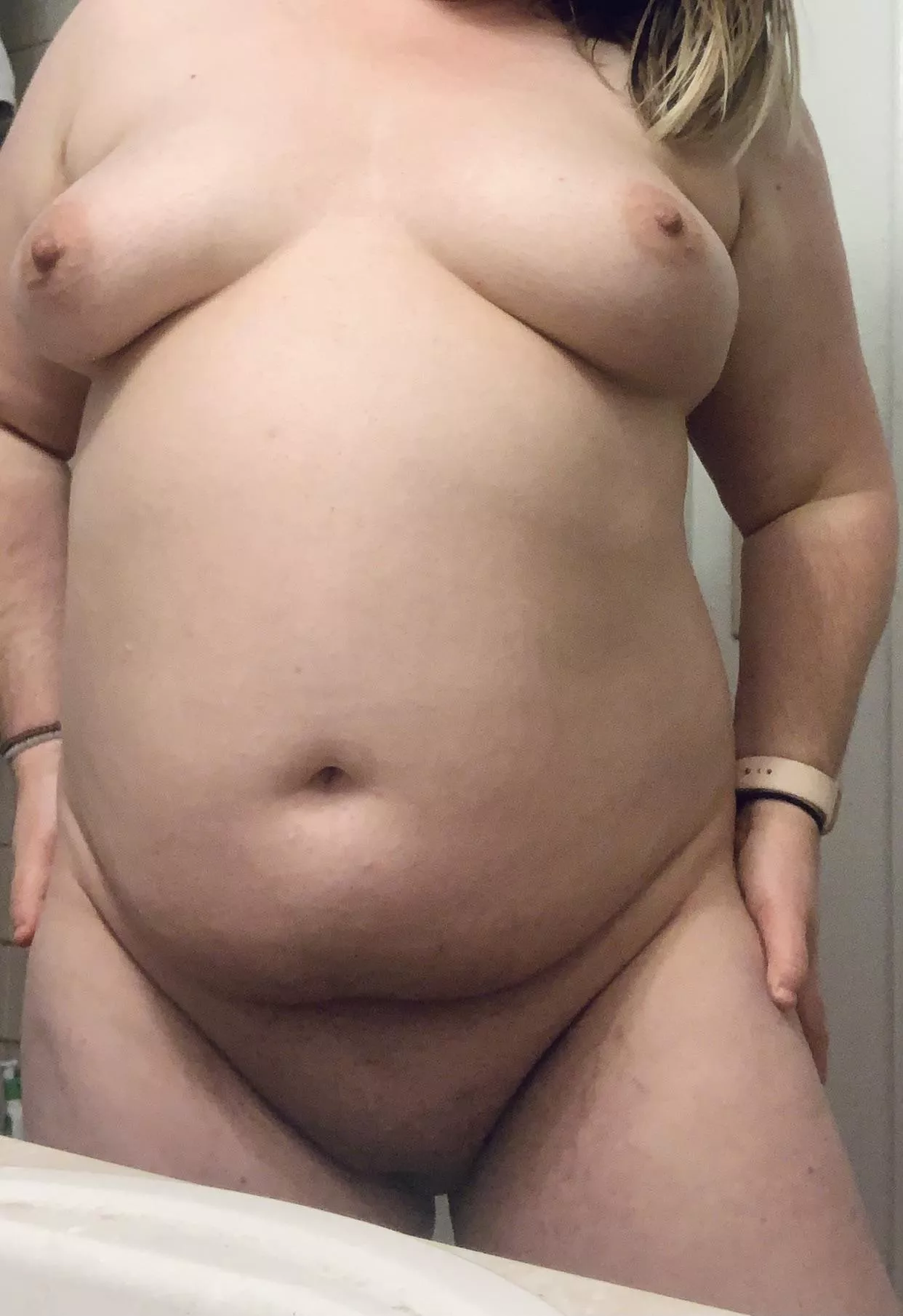 A mound to go with a full rounded view posted by KinkyLilPussyCat