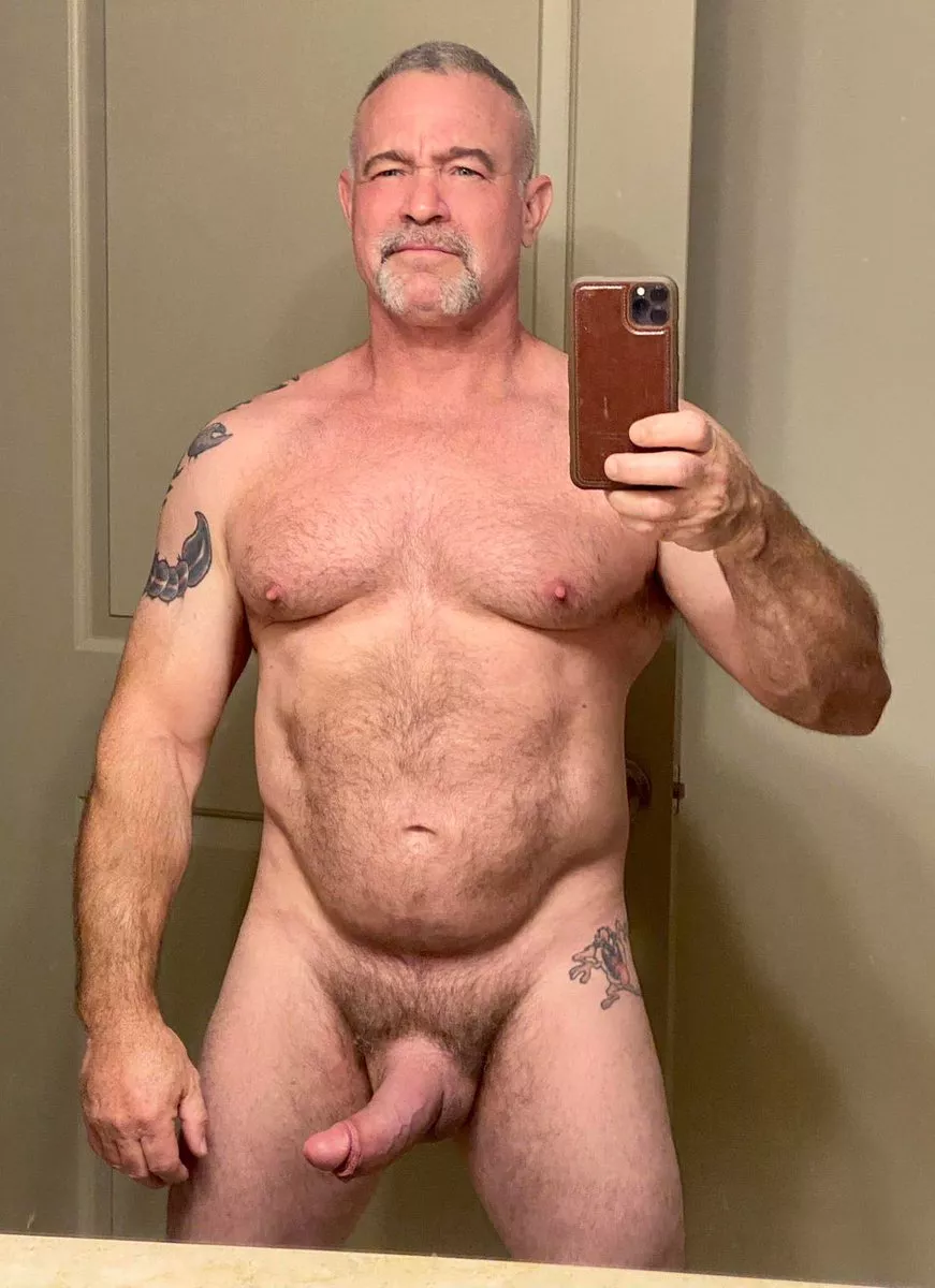 A nice hog selfie (not OP) posted by SevenNSFW