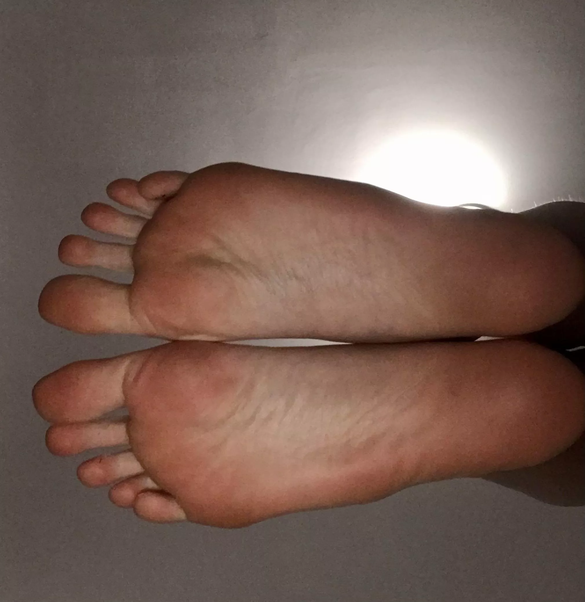 A pic of my lovely soles ❤ dm for more posted by Emylis_feet