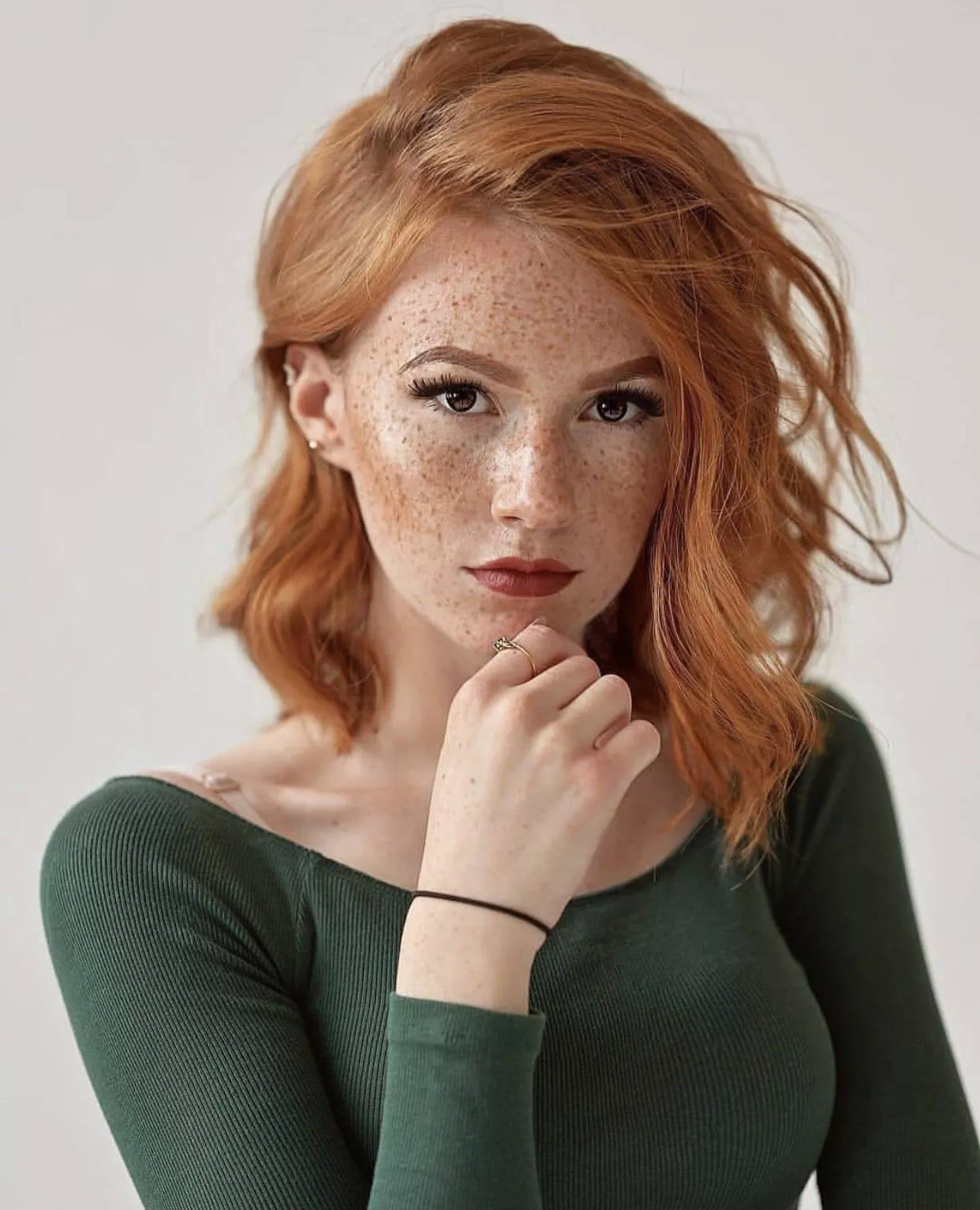 A true Red-headed Goddess! posted by indiebass