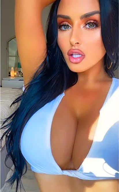 Abigail Ratchford posted by Dvaderstarlord