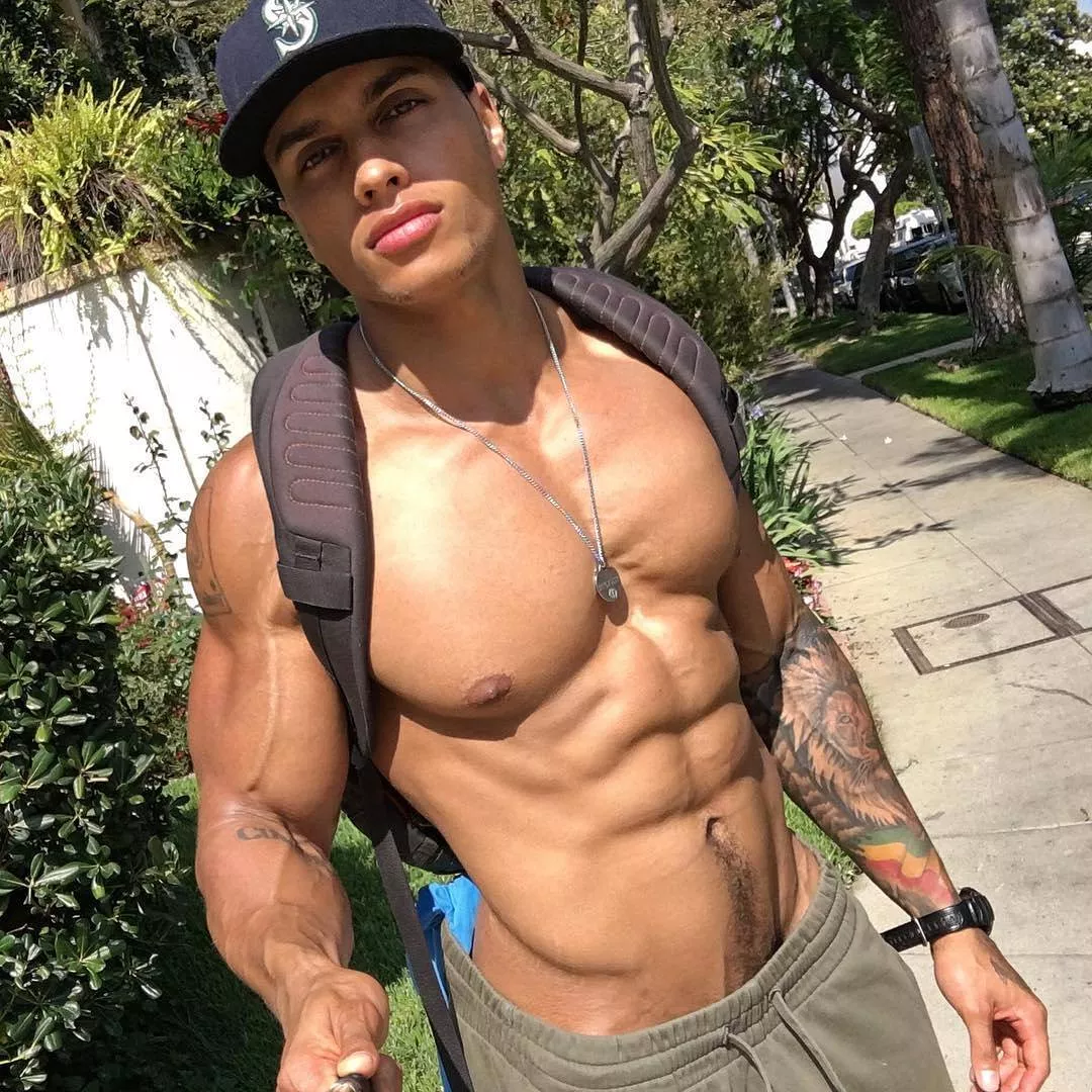 Adrian Conrad (@AdrianConrad_) posted by asdasasdass321