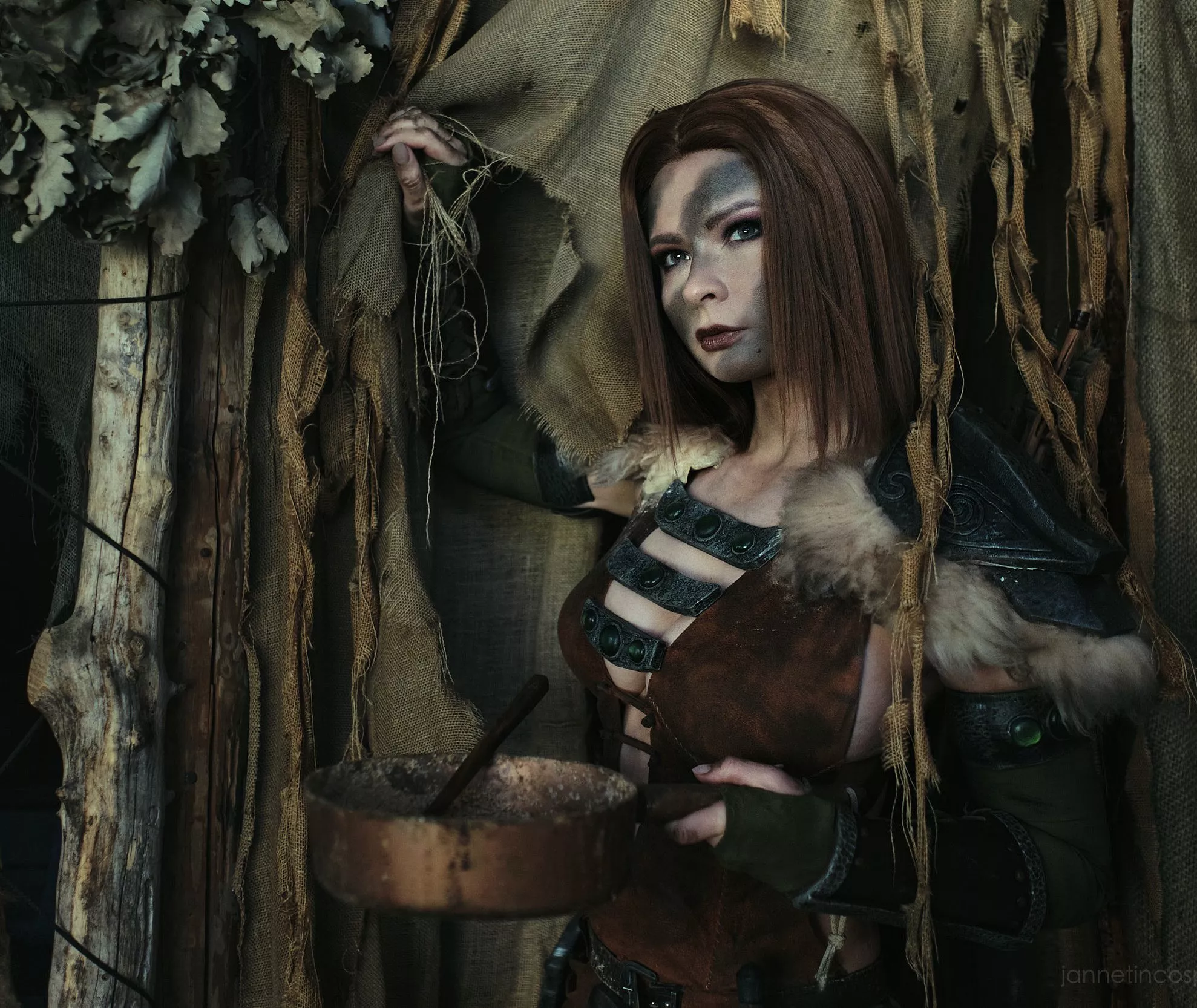 Aela the Huntress (Skyrim), cosplay by me.~ posted by JannetIncosplay