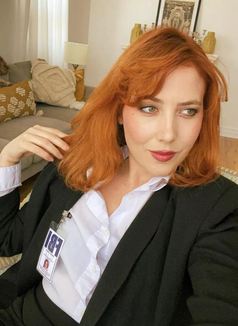 Agent Dana Scully by Queen Mombi posted by queenmombi