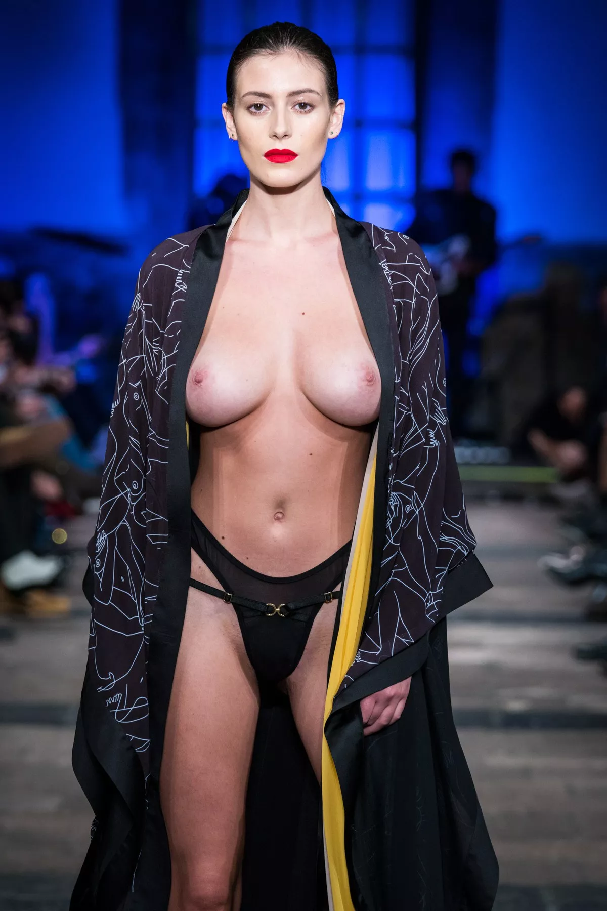 Alejandra Guilmant - Marika Vera S/S 2017 Fashion Show in Mexico posted by NSCC