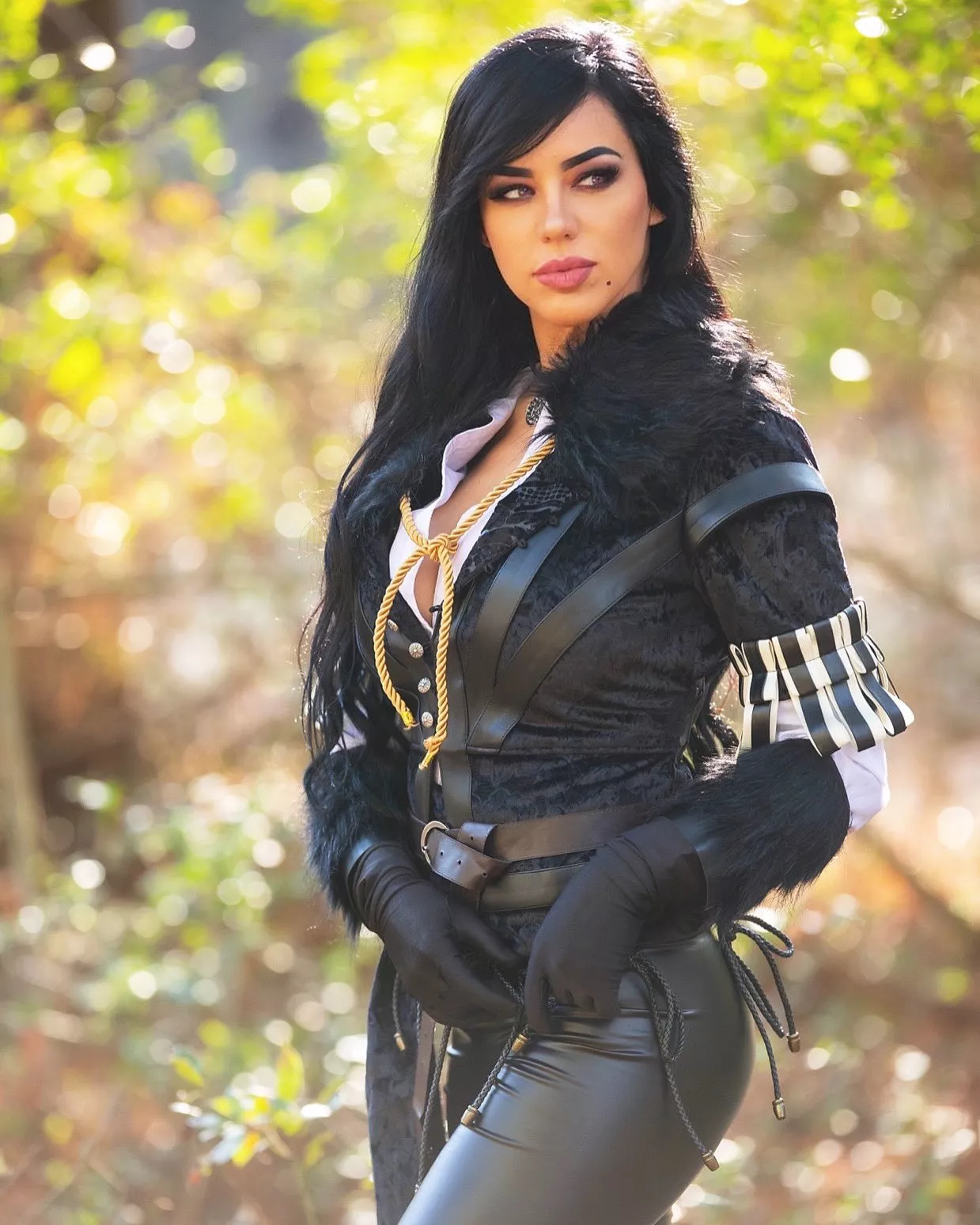 Alex Zedra in Yennifer Cosplay posted by thehungerthewolf